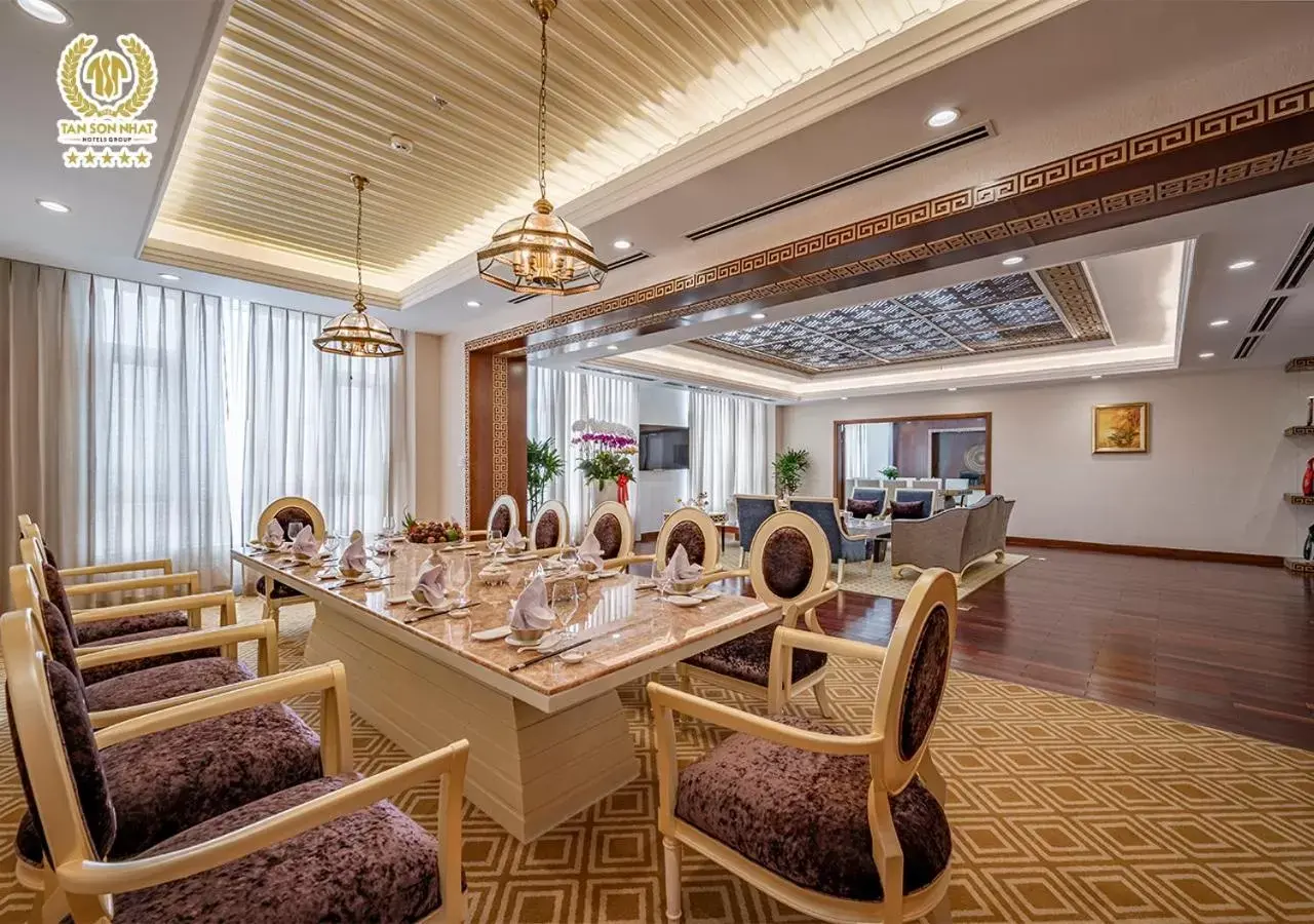 Restaurant/Places to Eat in Tan Son Nhat Saigon Hotel