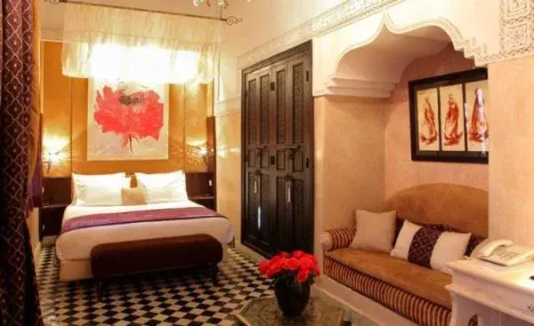 Photo of the whole room, Bed in Riad Monceau