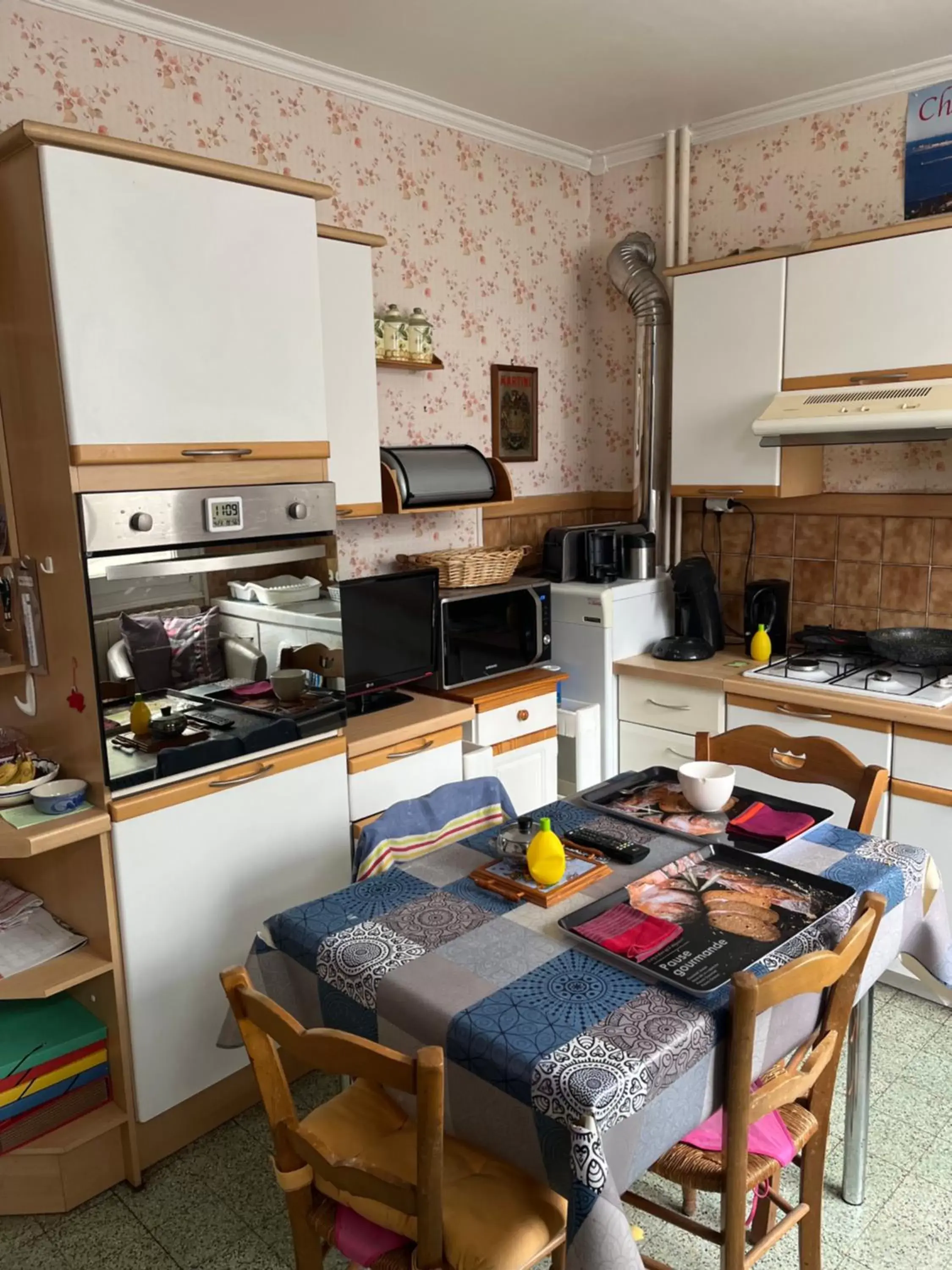 Kitchen/Kitchenette in Chez Josiane et denis