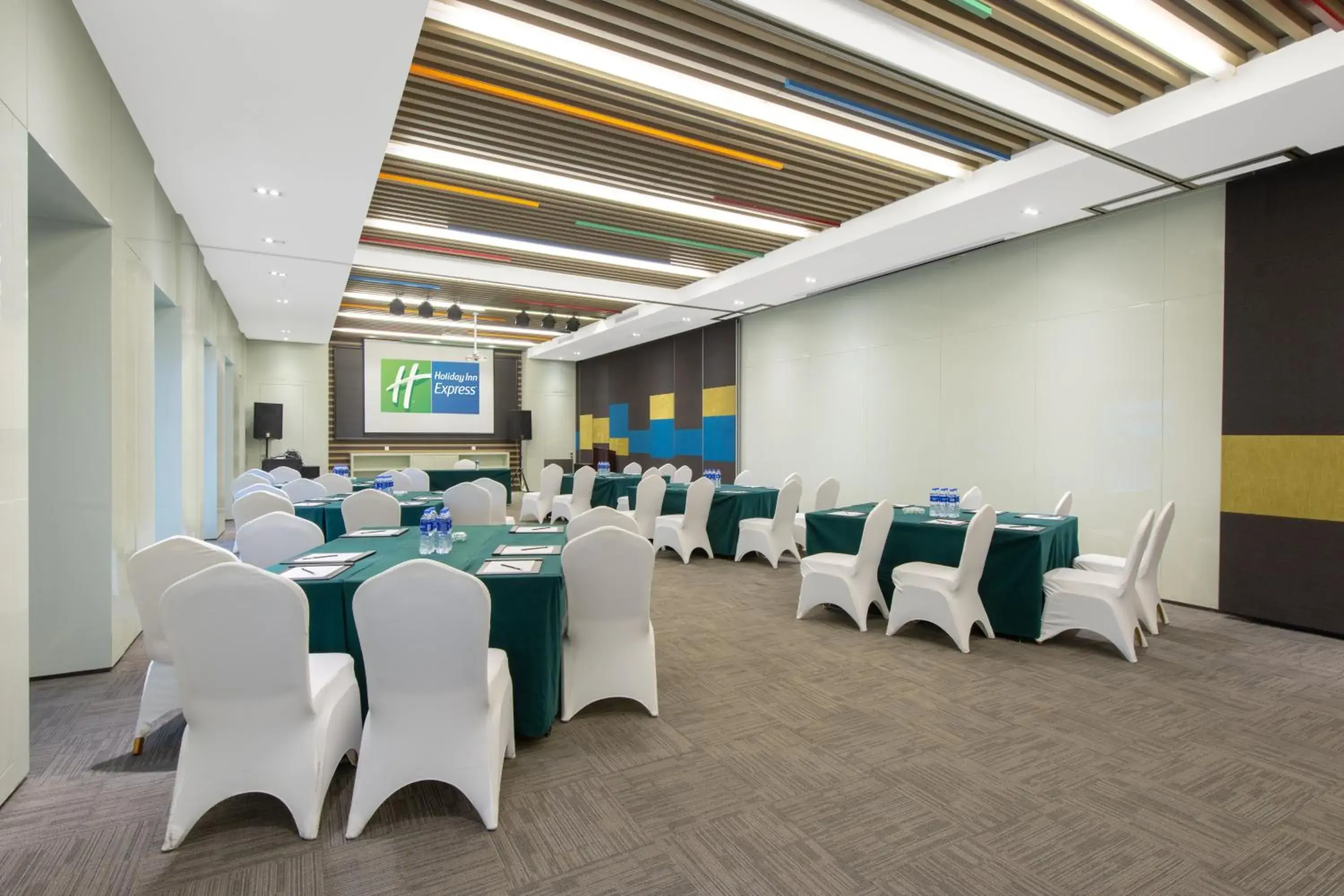 Meeting/conference room, Banquet Facilities in Holiday Inn Express Changzhou Lanling, an IHG Hotel