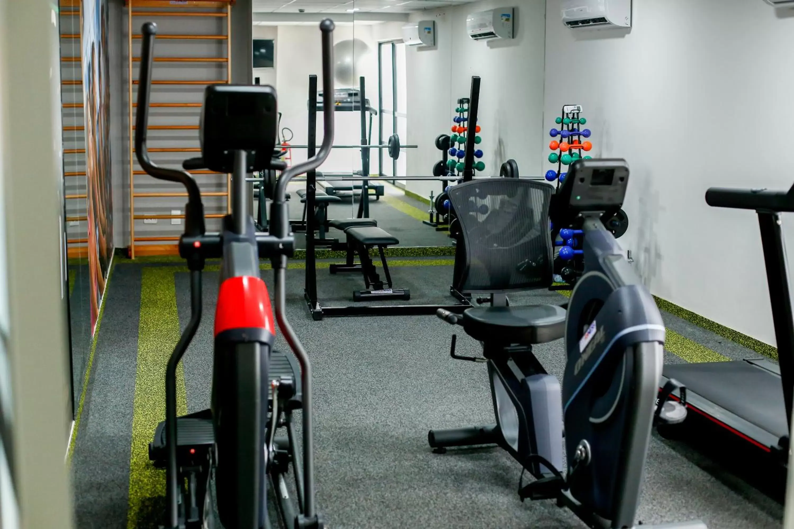 Fitness centre/facilities in Mercure Recife Navegantes Fitness centre/facilities in Mercure Recife Navegantes
