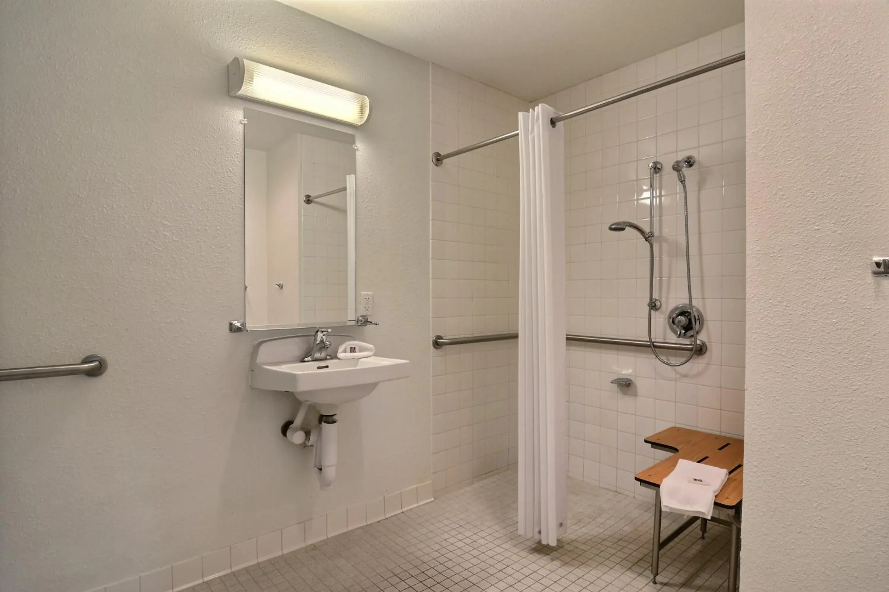 Bathroom in Motel 6-Seattle, WA - South