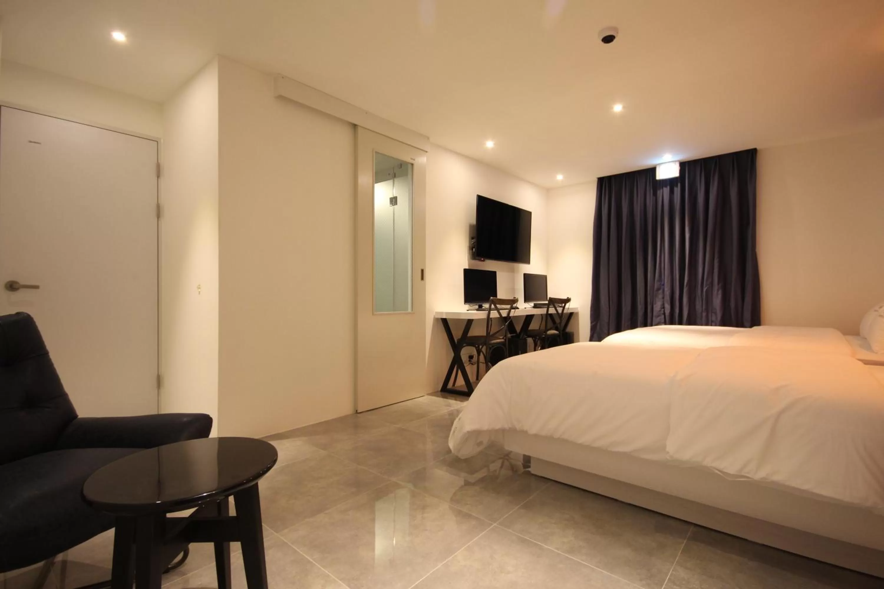 Bedroom, Bed in SOYU Hotel