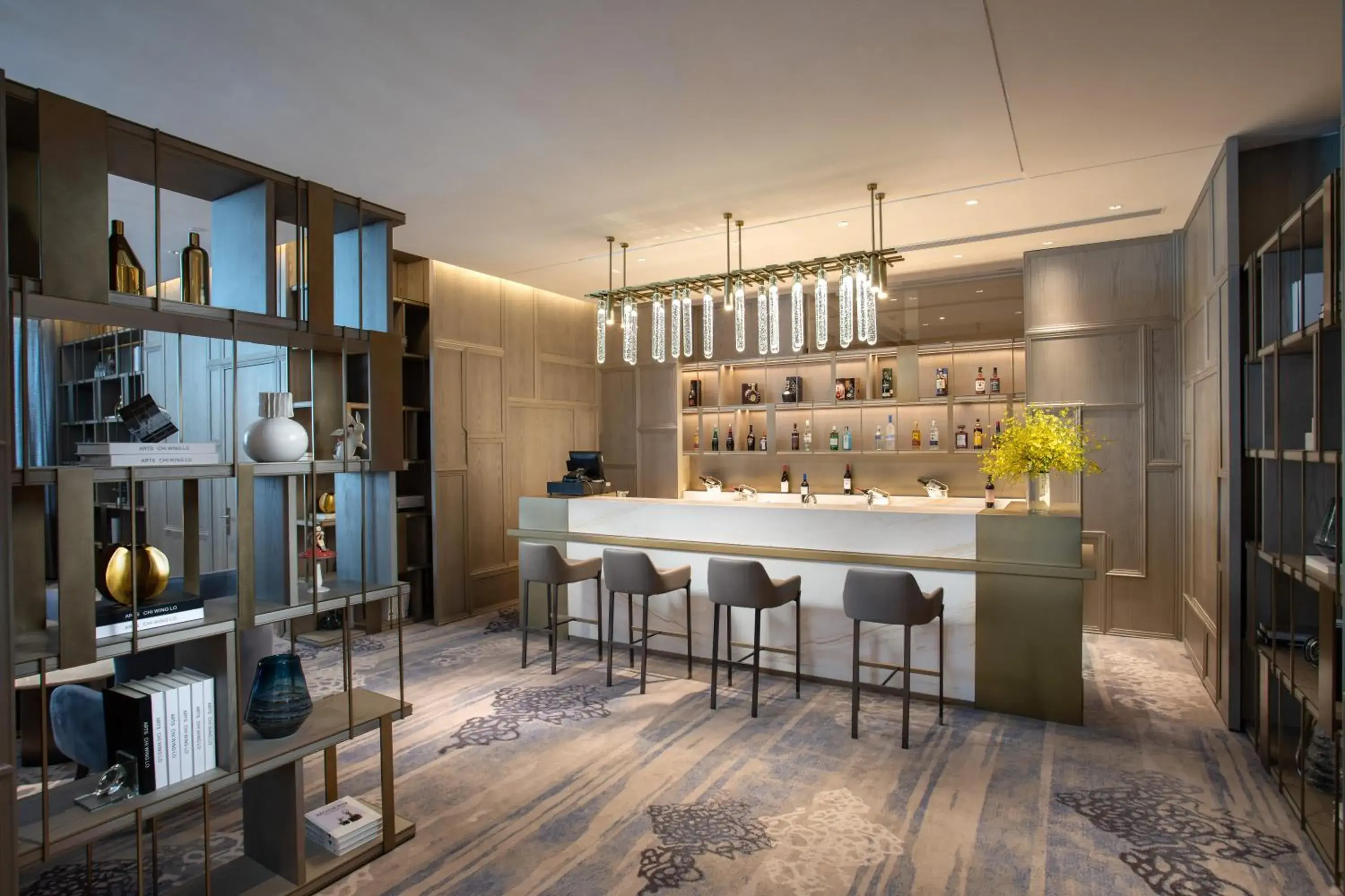 Lounge or bar in Crowne Plaza Fuzhou South, an IHG Hotel