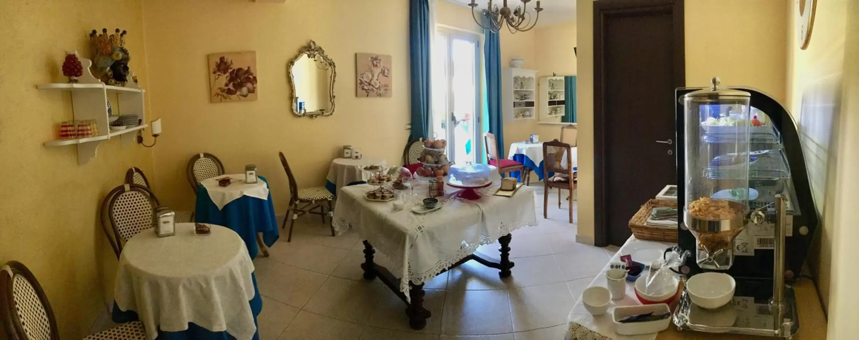Breakfast, Restaurant/Places to Eat in Hotel Scilla
