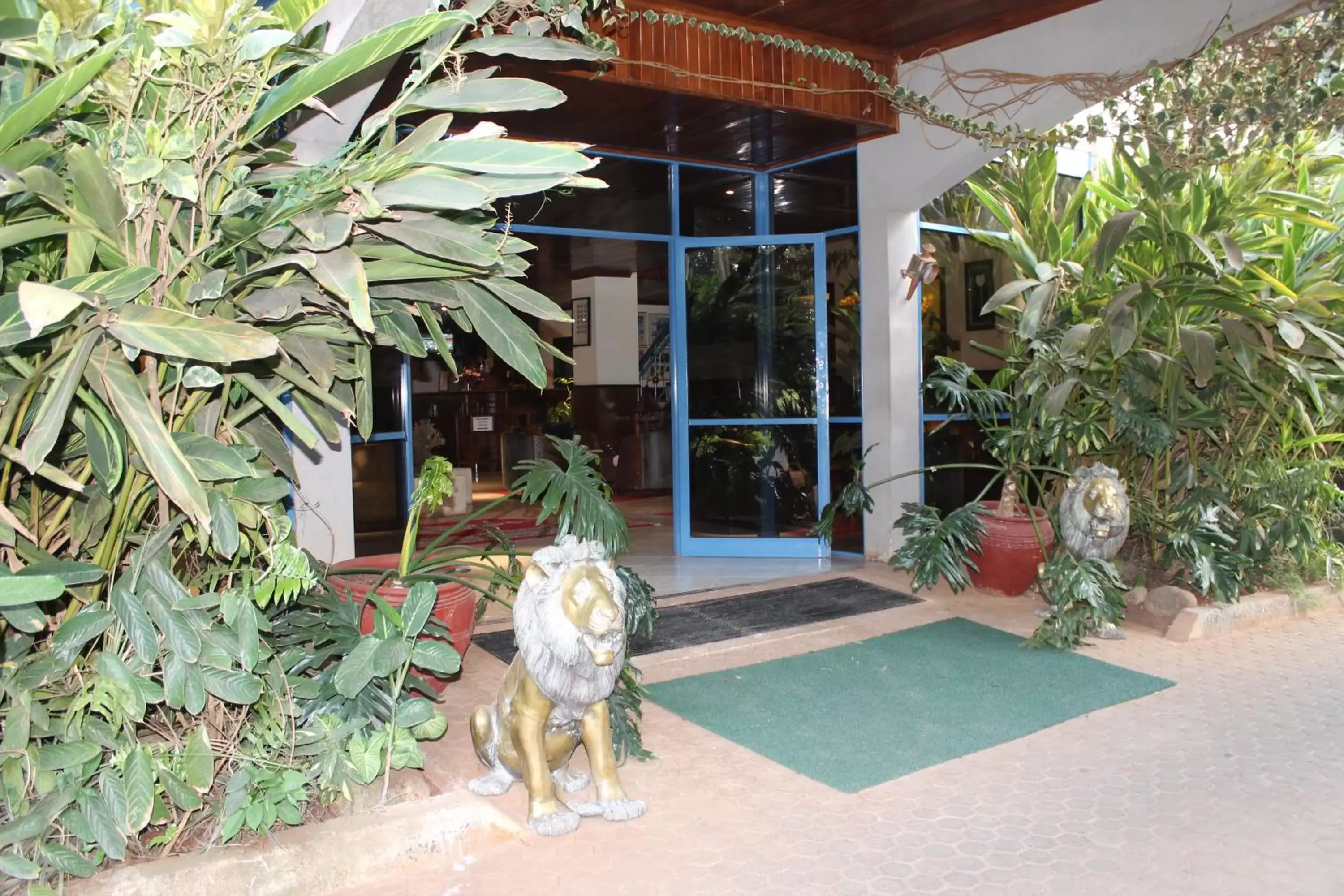 Facade/entrance in La Mada Hotel