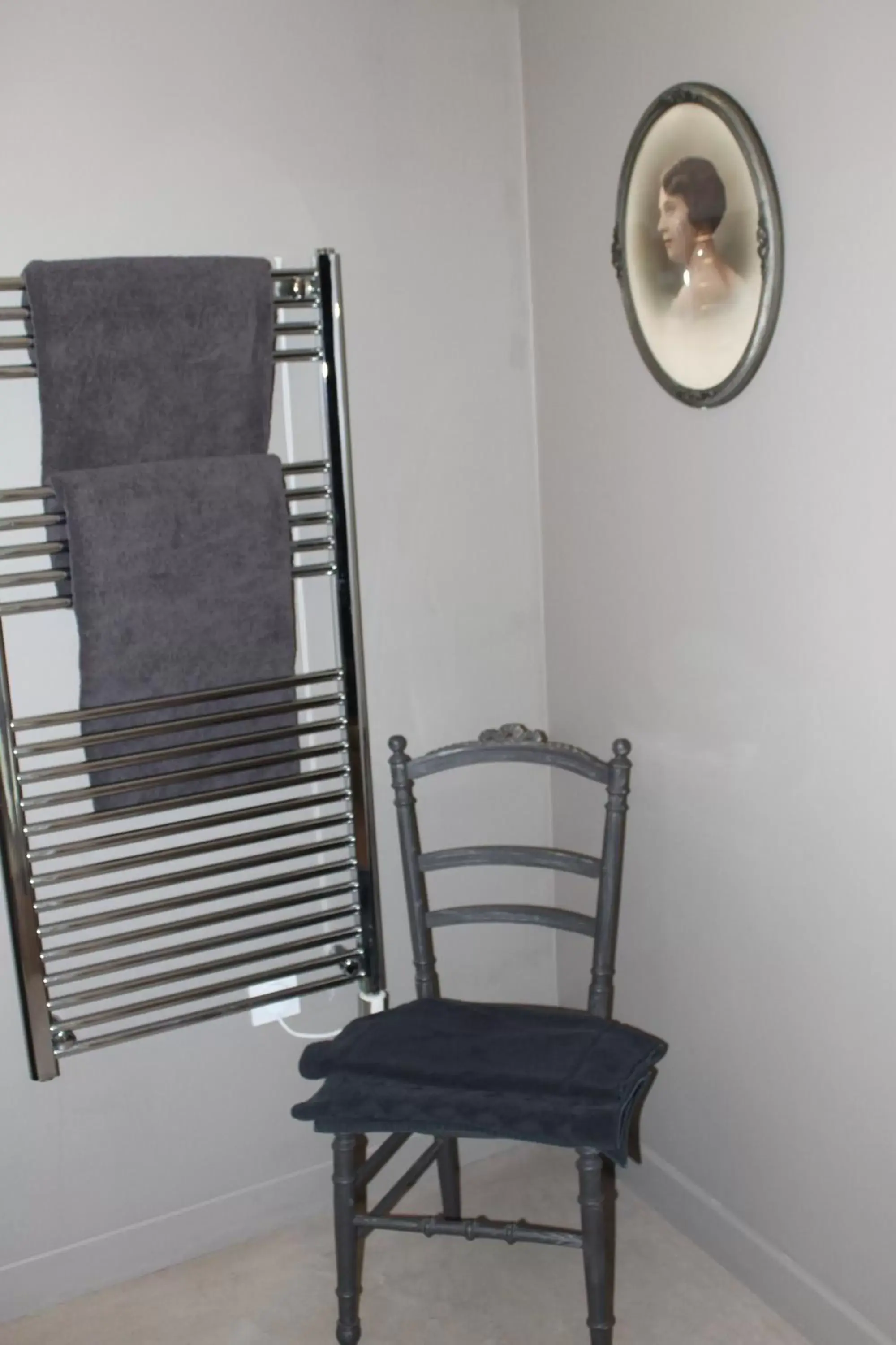 Bathroom, Dining Area in Au gré des vents