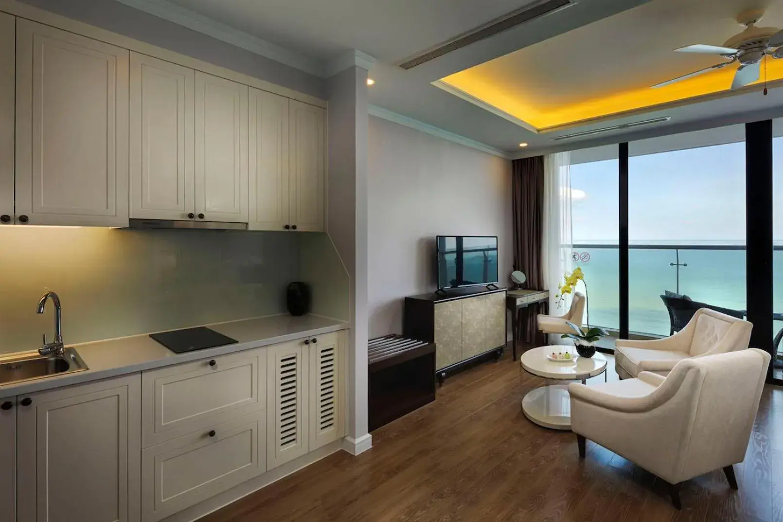 Kitchen or kitchenette in Vinpearl Beachfront Nha Trang