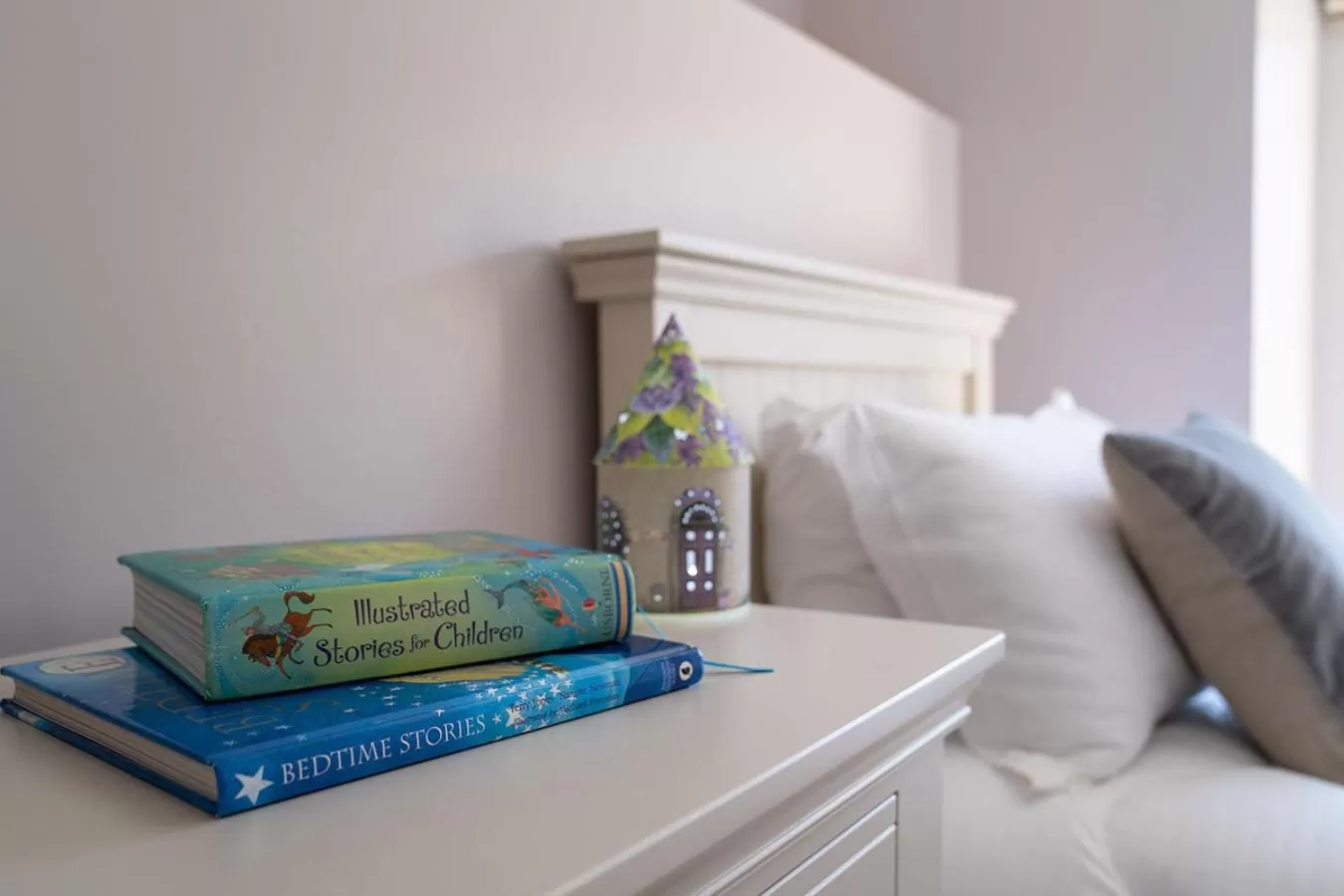 Decorative detail in Bistro Lotte