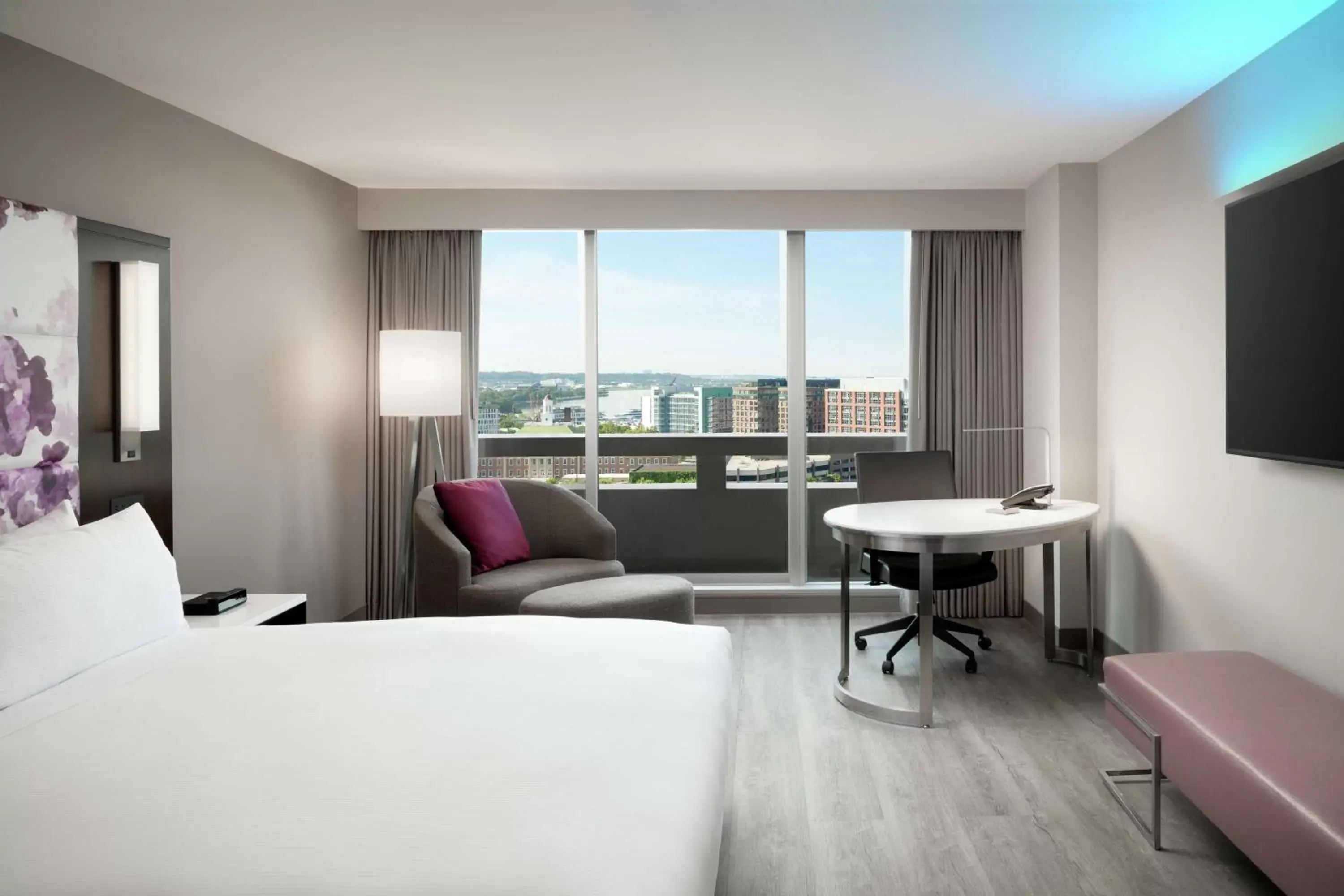 Bedroom in Hilton Washington DC National Mall The Wharf