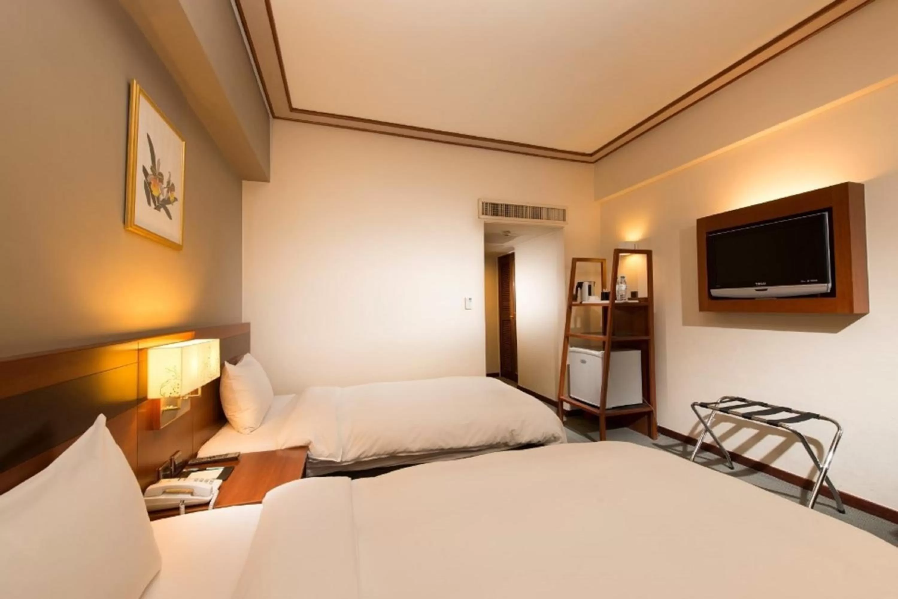 Photo of the whole room, Bed in Guide Hotel Hsinchu Zhongyang