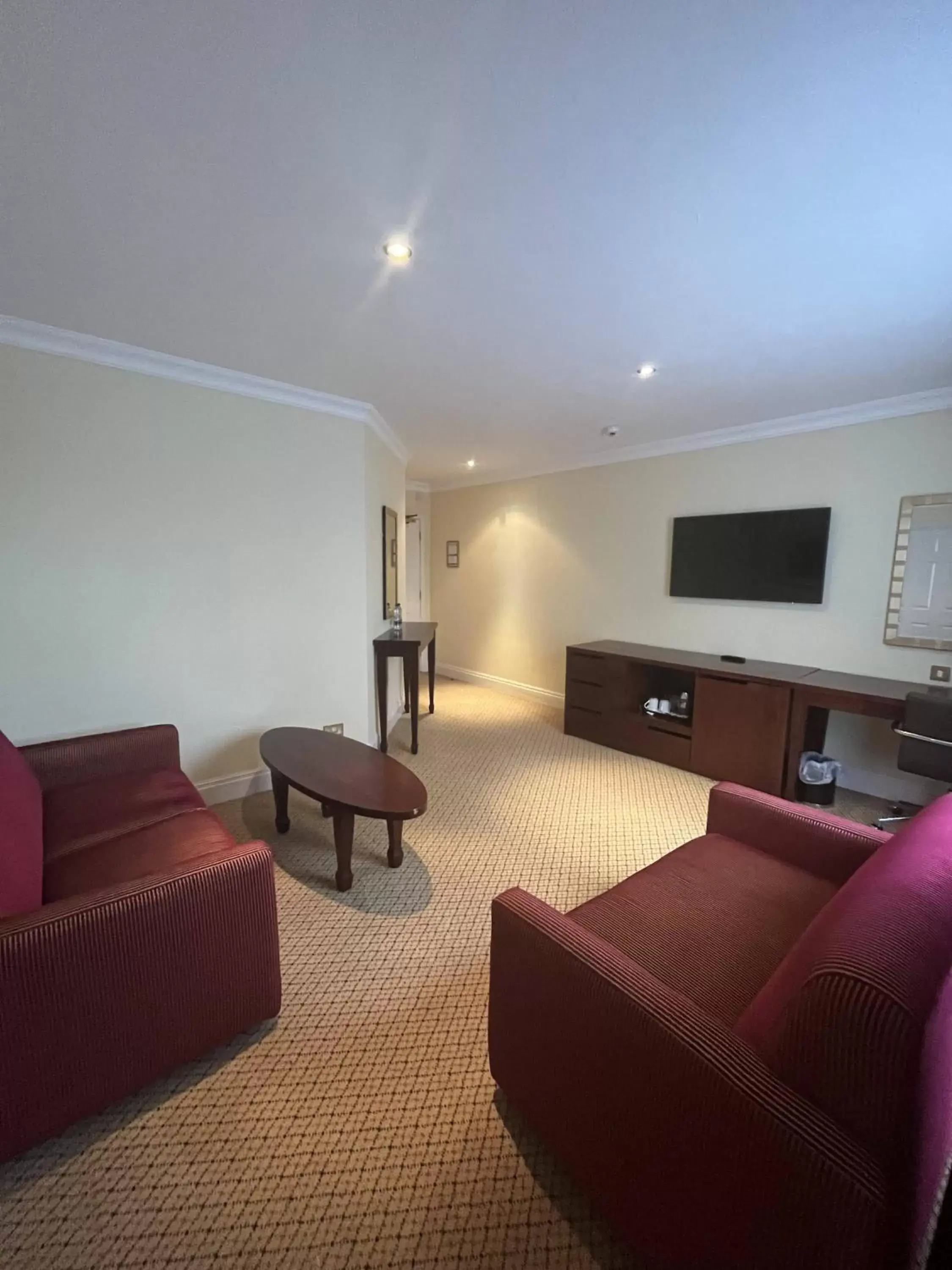 Living room, Seating Area in Avisford Park Hotel