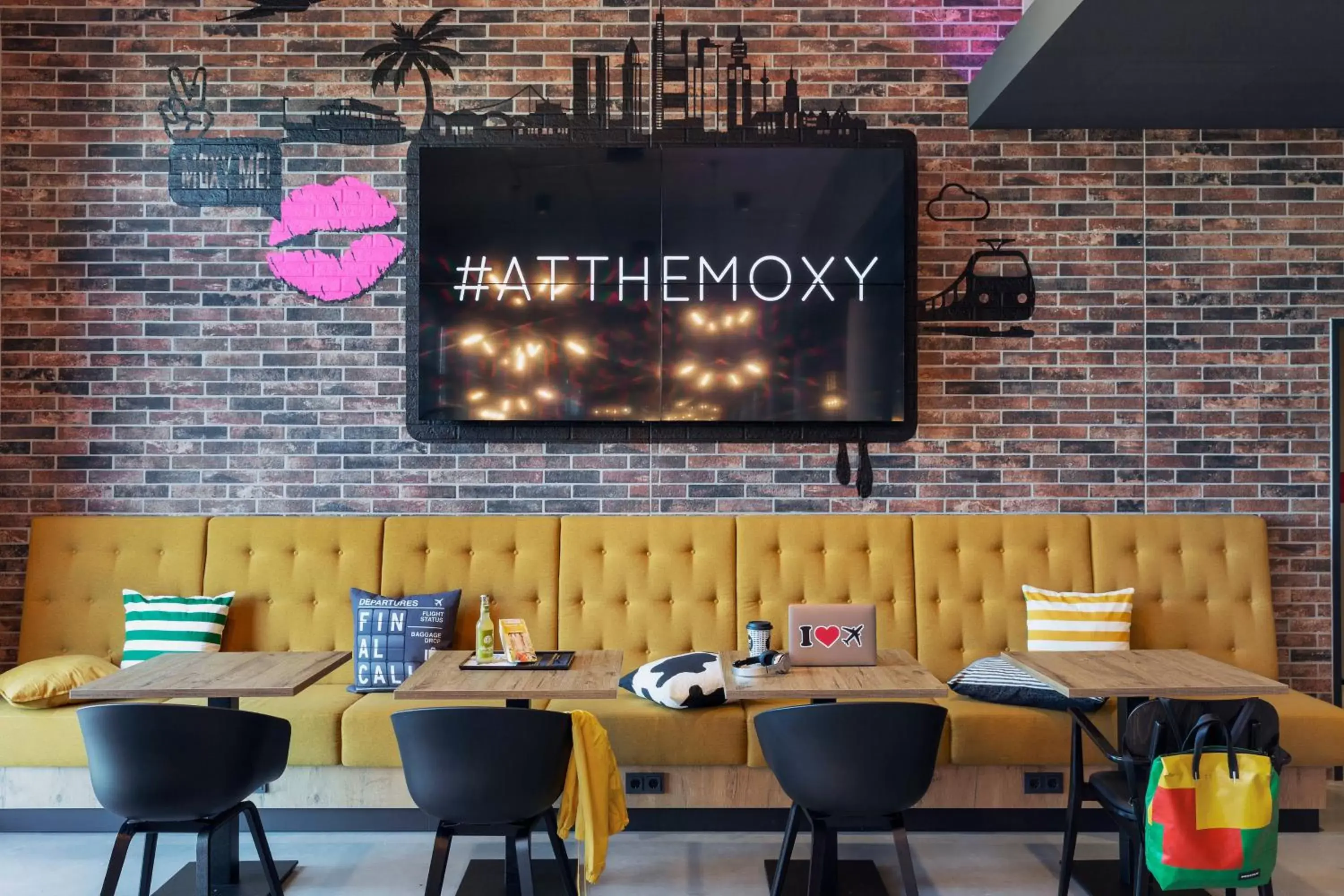 Lobby or reception, Restaurant/Places to Eat in Moxy Frankfurt Airport Kelsterbach