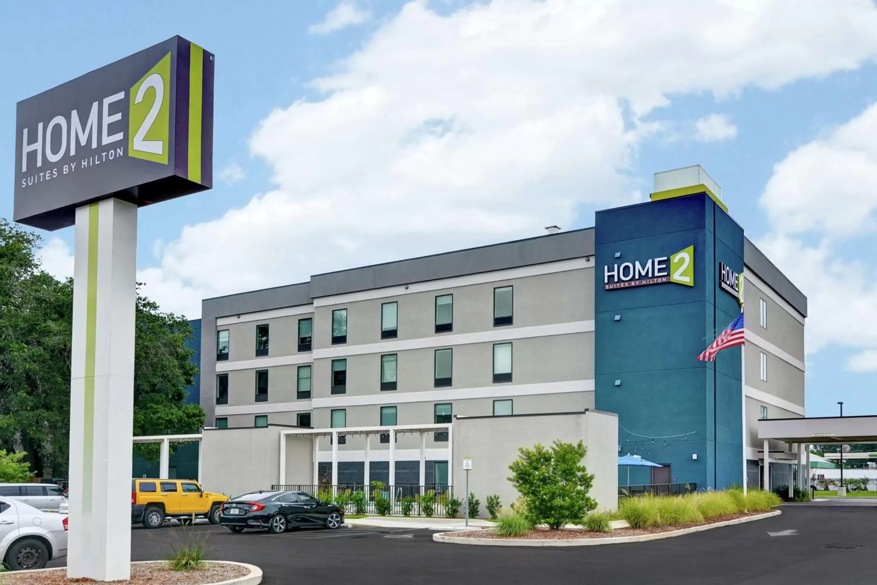 Property Building in Home2 Suites Pensacola I-10 At North Davis Hwy