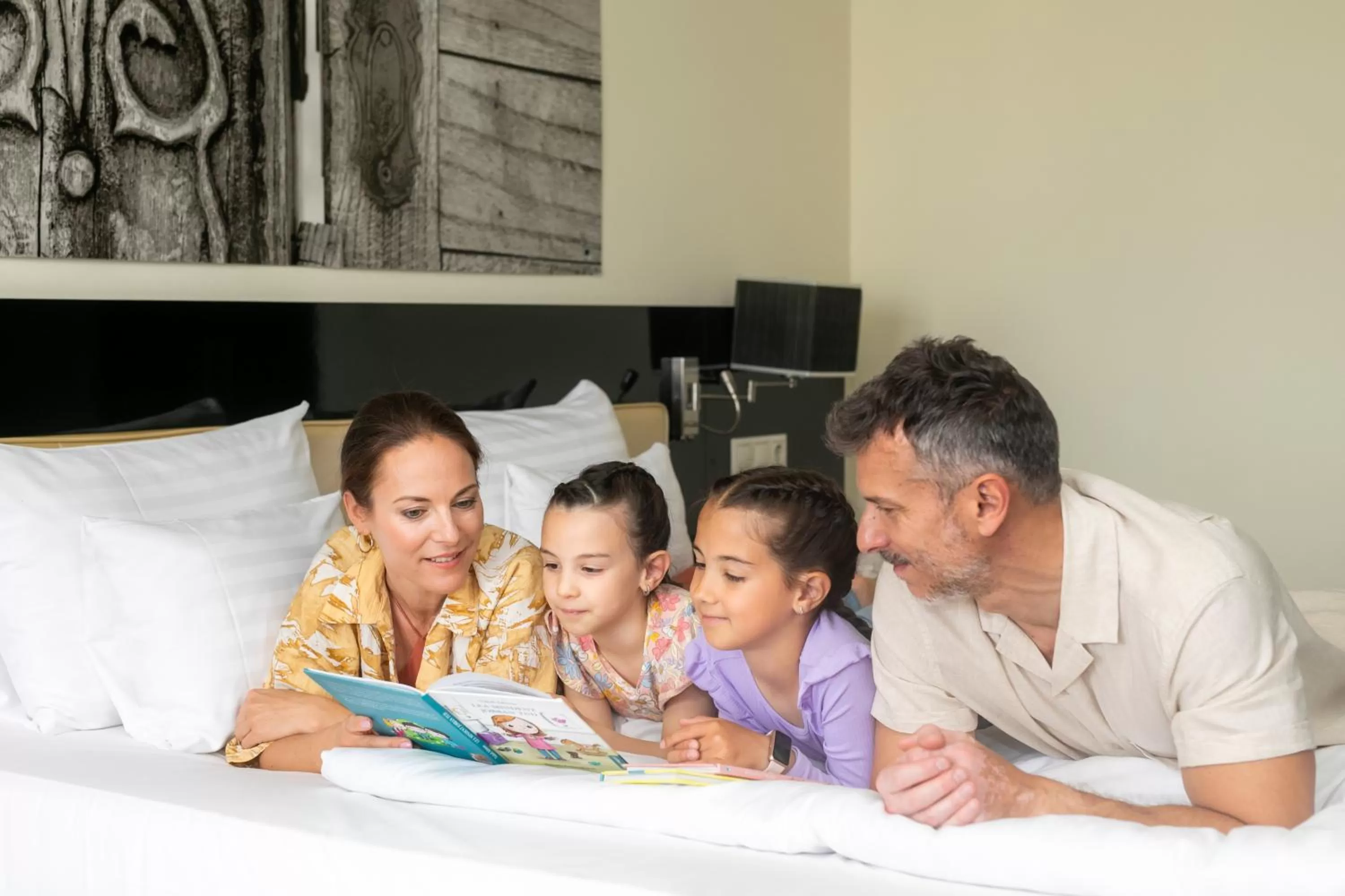 Bedroom in Gotthard Therme Hotel & Conference