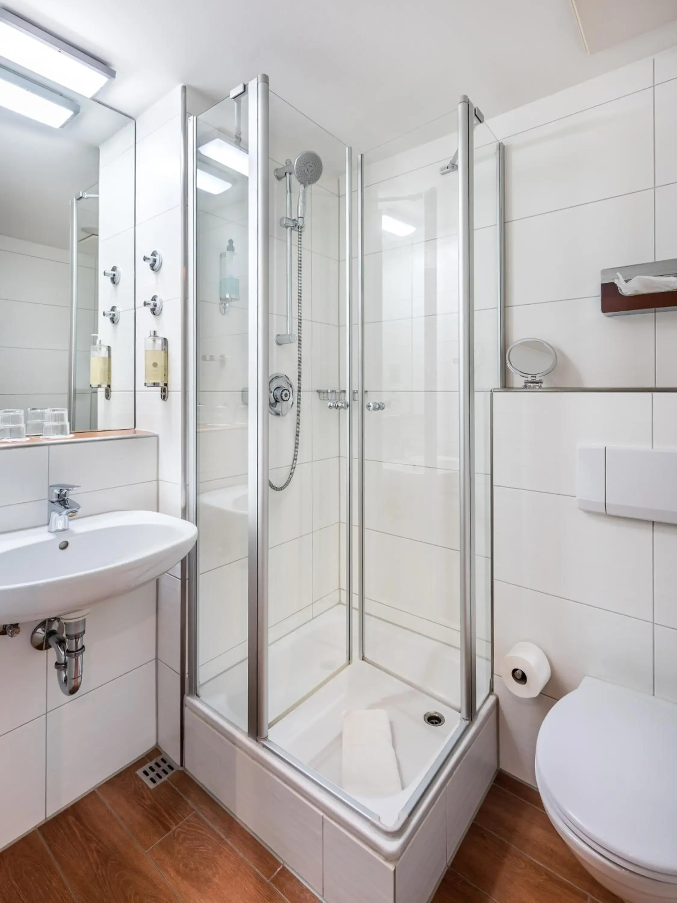 Shower, Bathroom in Best Western Hotel Nurnberg am Hauptbahnhof