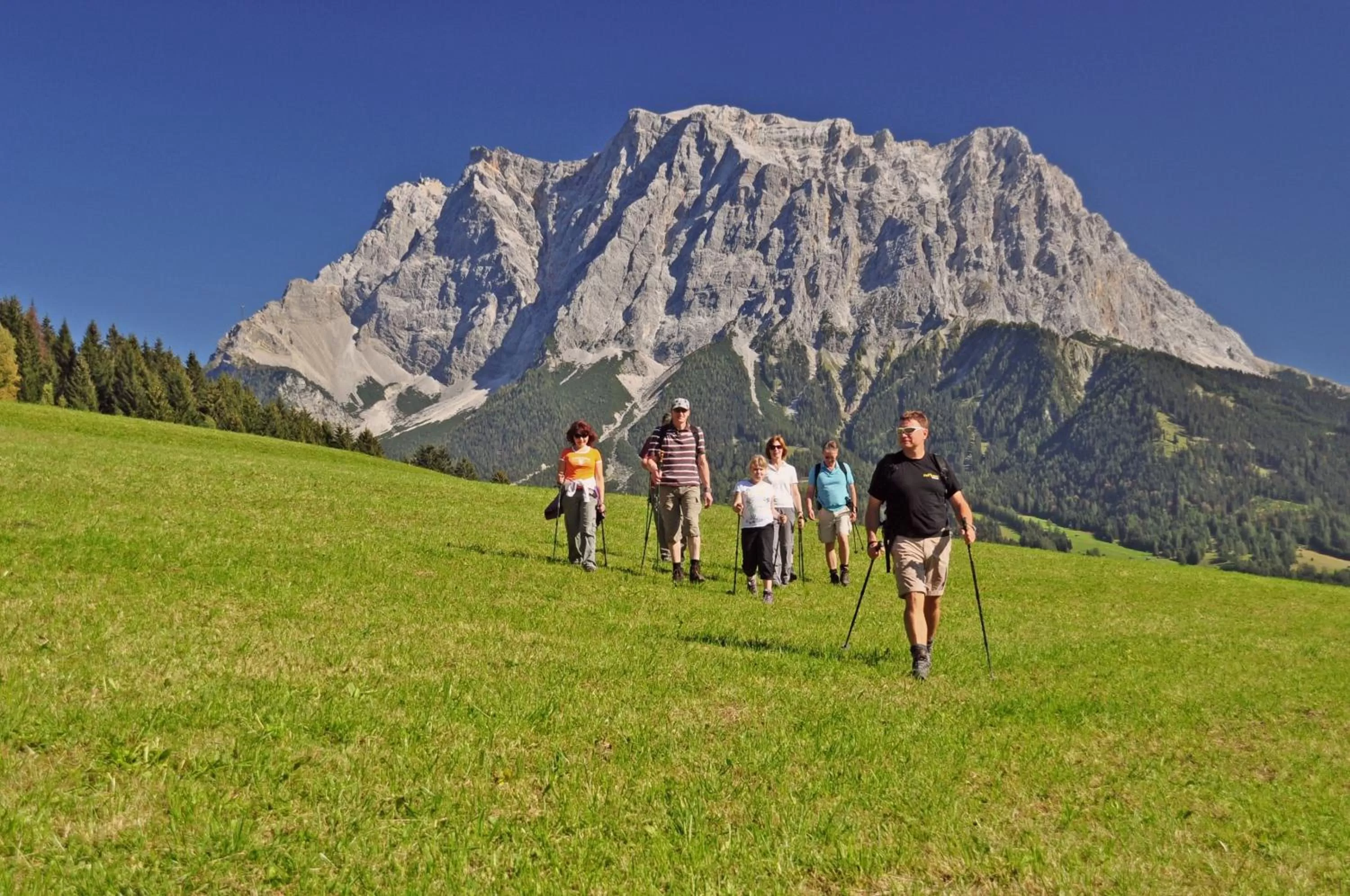 Hiking in Hotel Alpen Residence