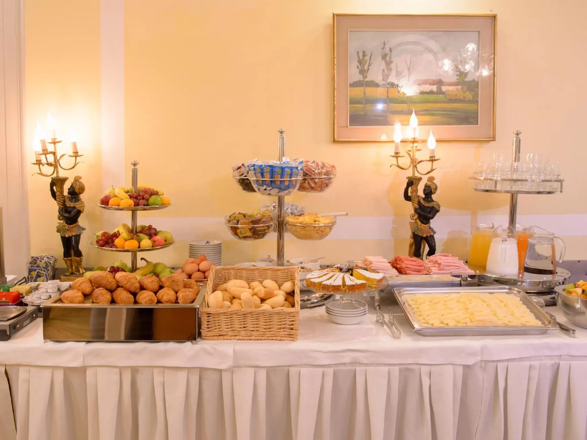 Food and drinks in Centauro Hotel Food and drinks in Centauro Hotel