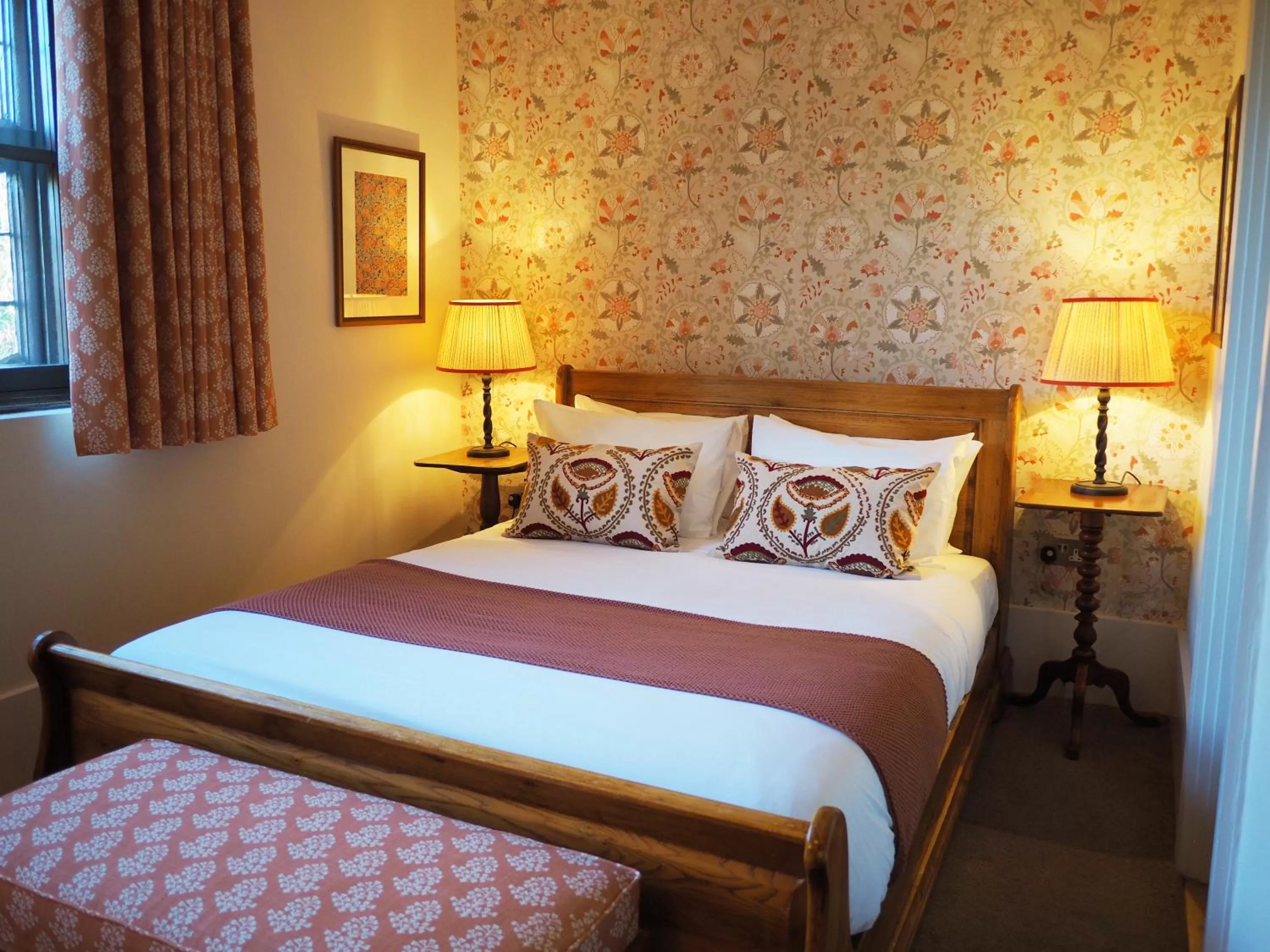 Bed in Bear and Ragged Staff