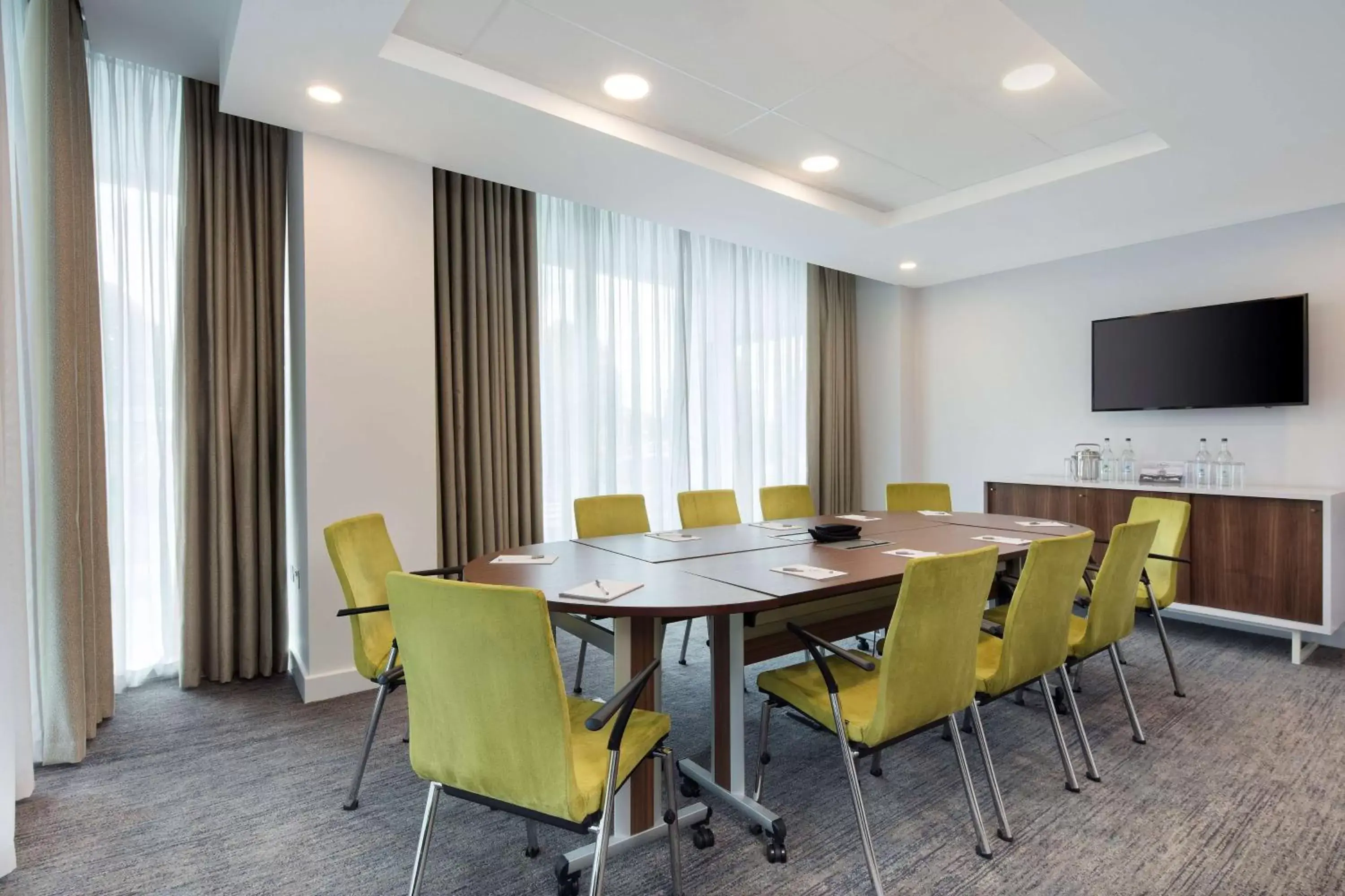 Meeting/conference room in Hampton By Hilton London Stansted Airport