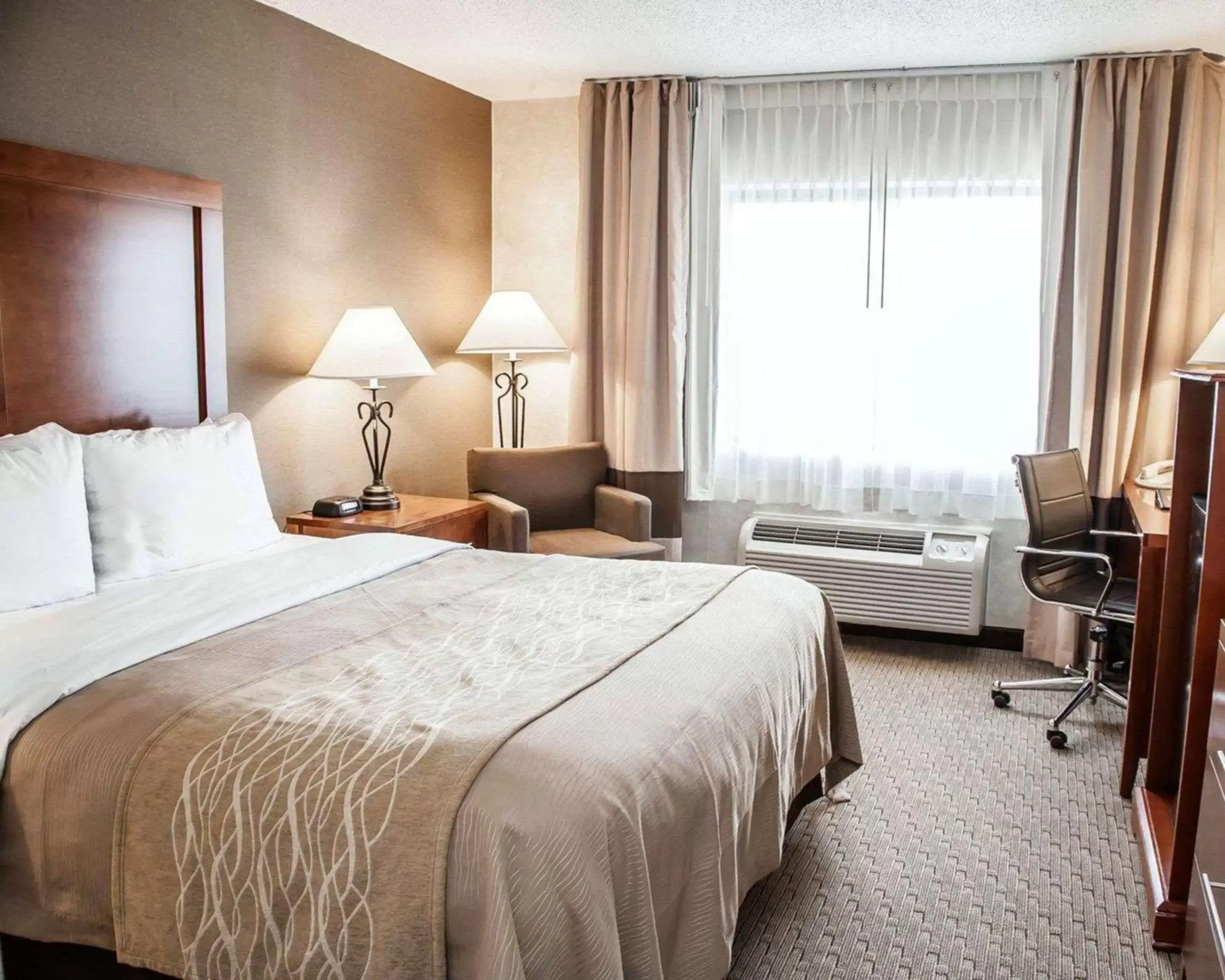 Photo of the whole room, Bed in Quality Inn Seekonk-Providence Photo of the whole room, Bed in Quality Inn Seekonk-Providence