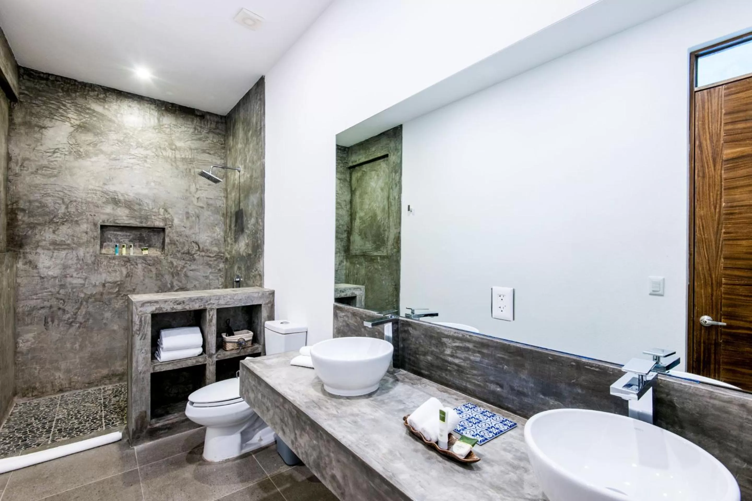 Bathroom in Ysuri Sayulita - Beachfront Hotel