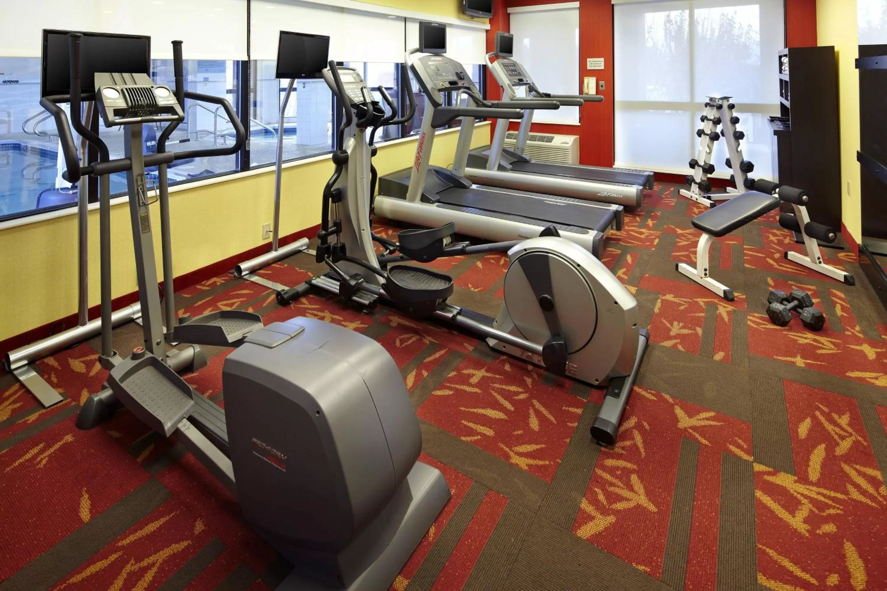 Fitness centre/facilities in Courtyard Altoona