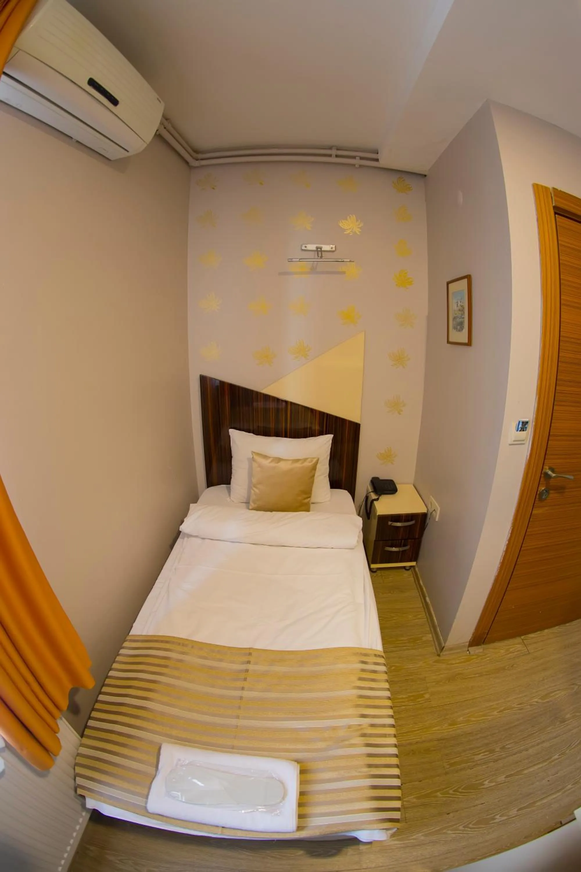 Bed in Ottoman Time Hotel