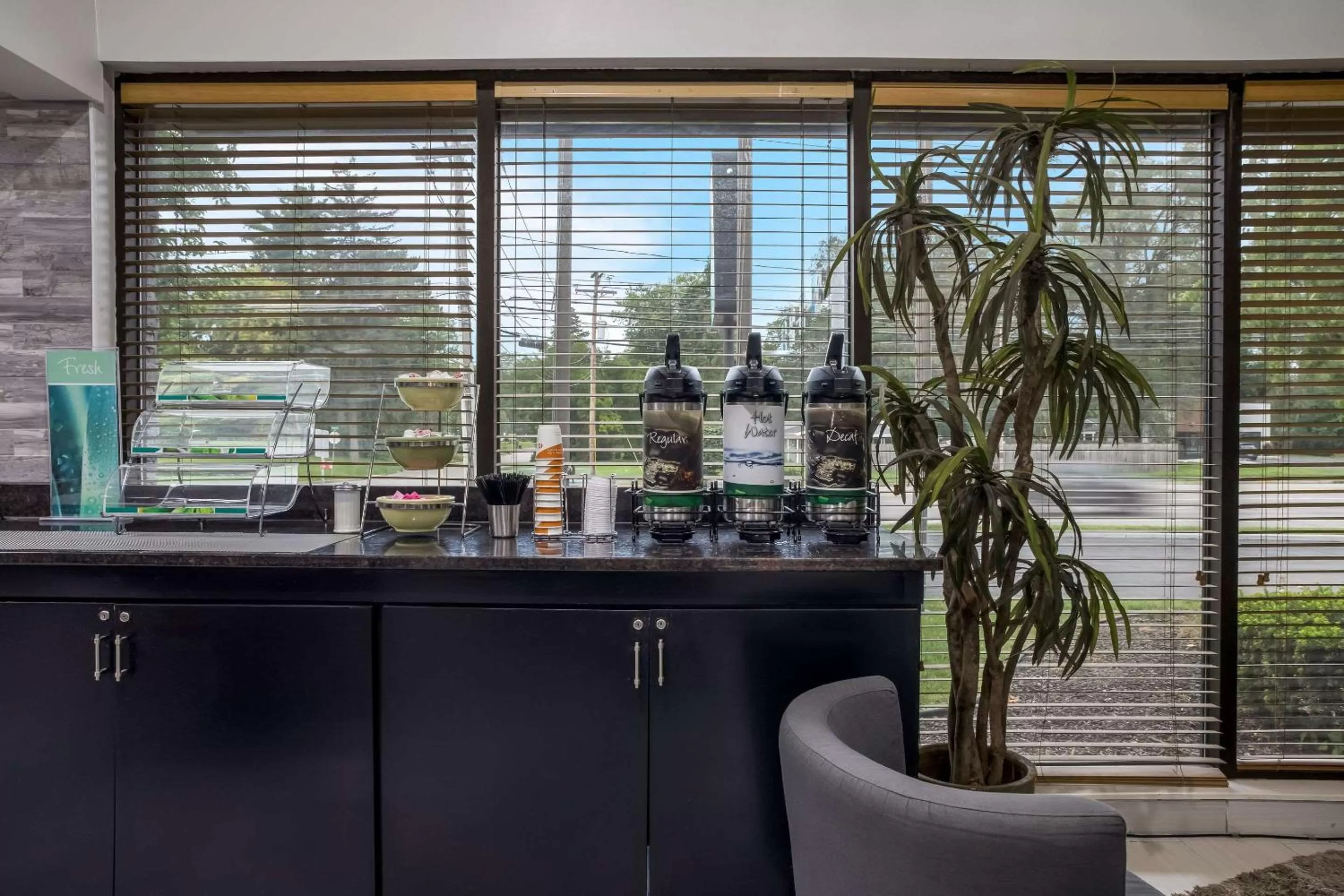 Breakfast in Quality Inn Toledo Westgate