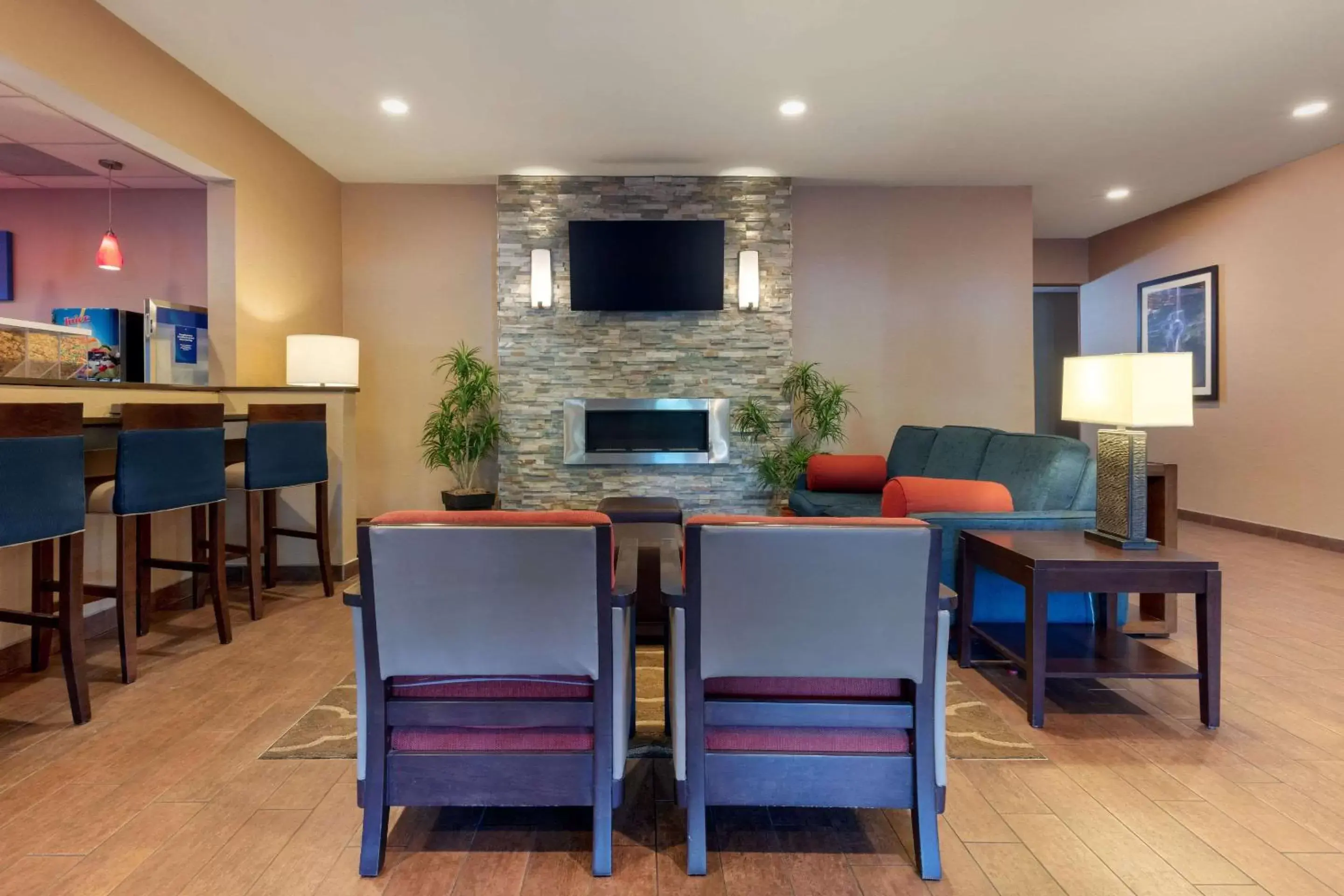 Lobby or reception in Comfort Inn & Suites Fayetteville-University Area