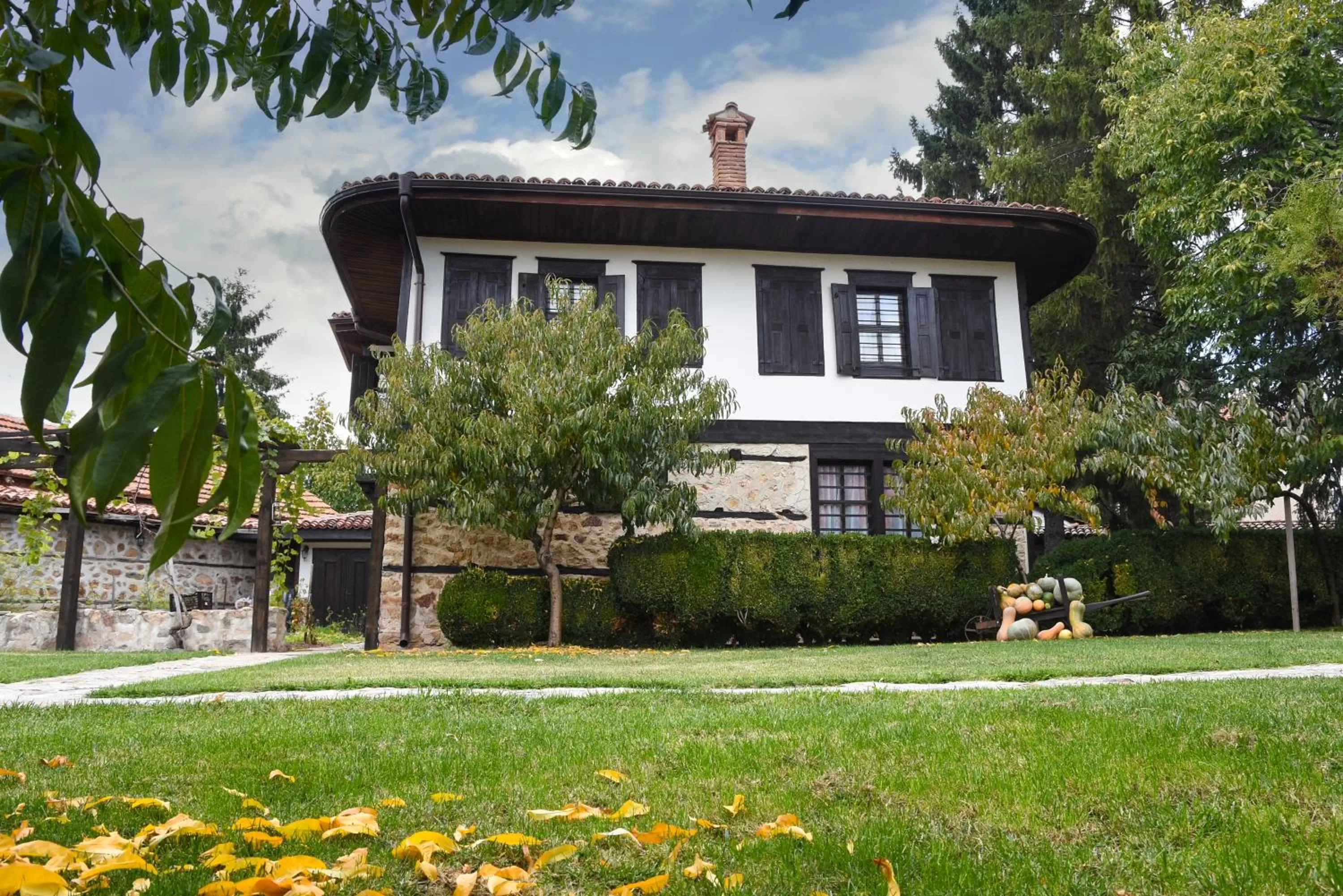 Djudjeva Kyshta Hotel