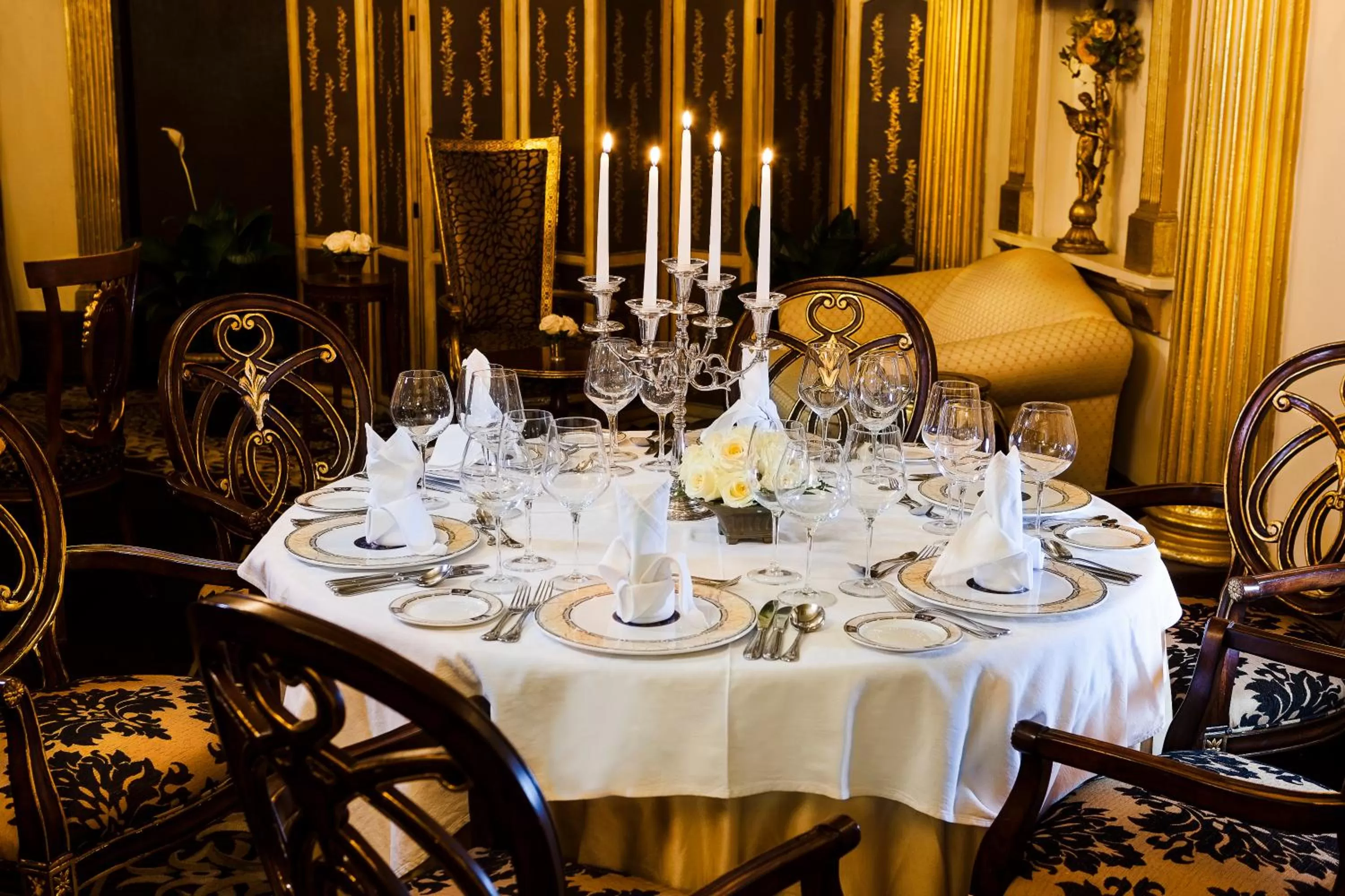 Restaurant/places to eat in Terra Nova, BW Premier Collection