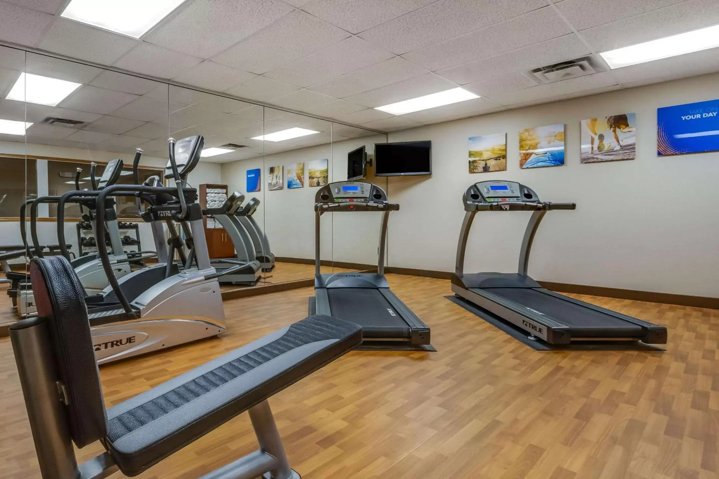 Fitness centre/facilities, Fitness Center/Facilities in Comfort Suites Hotel and Conference Center