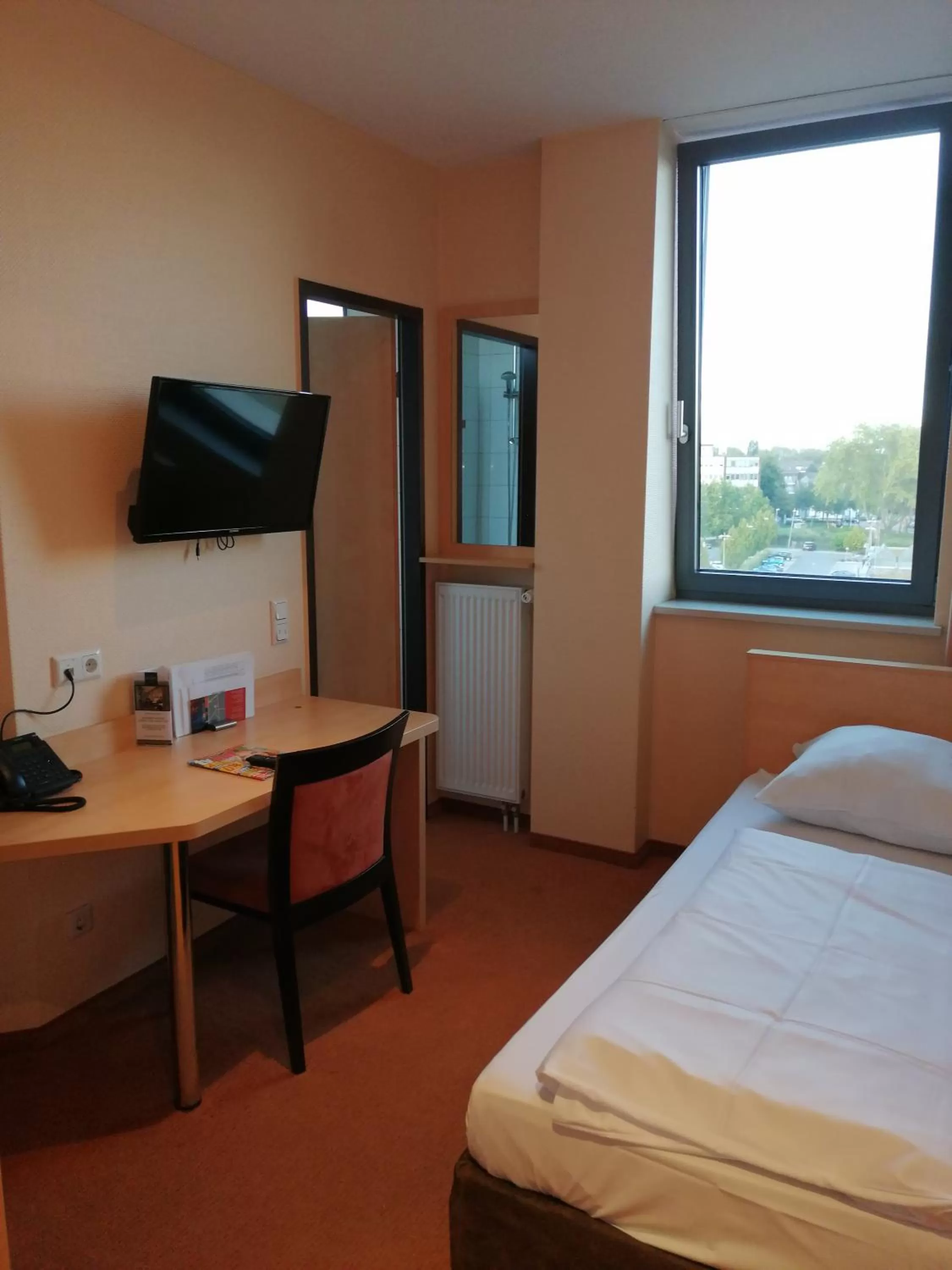 Economy Single Room in Hotel Rhein-Ruhr Bottrop