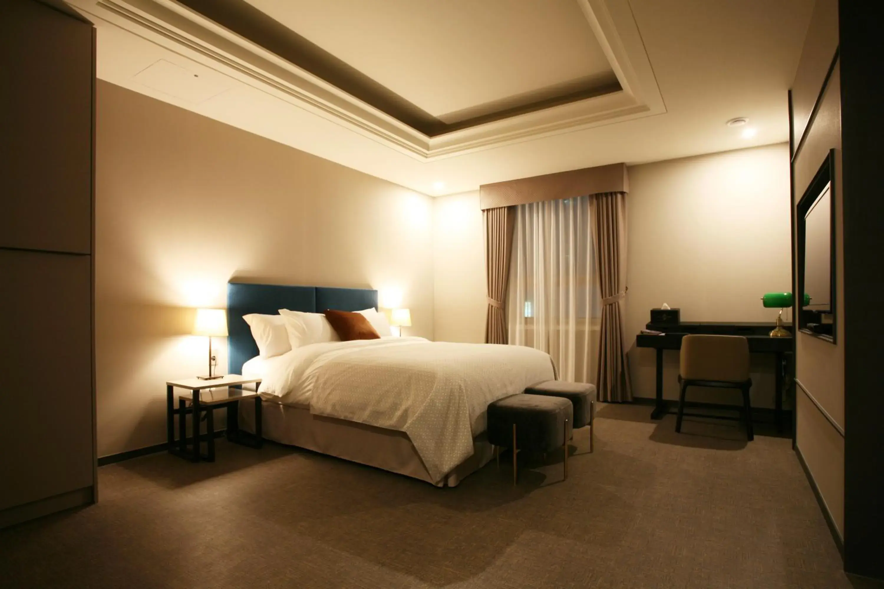 Bed in Polaris Hotel