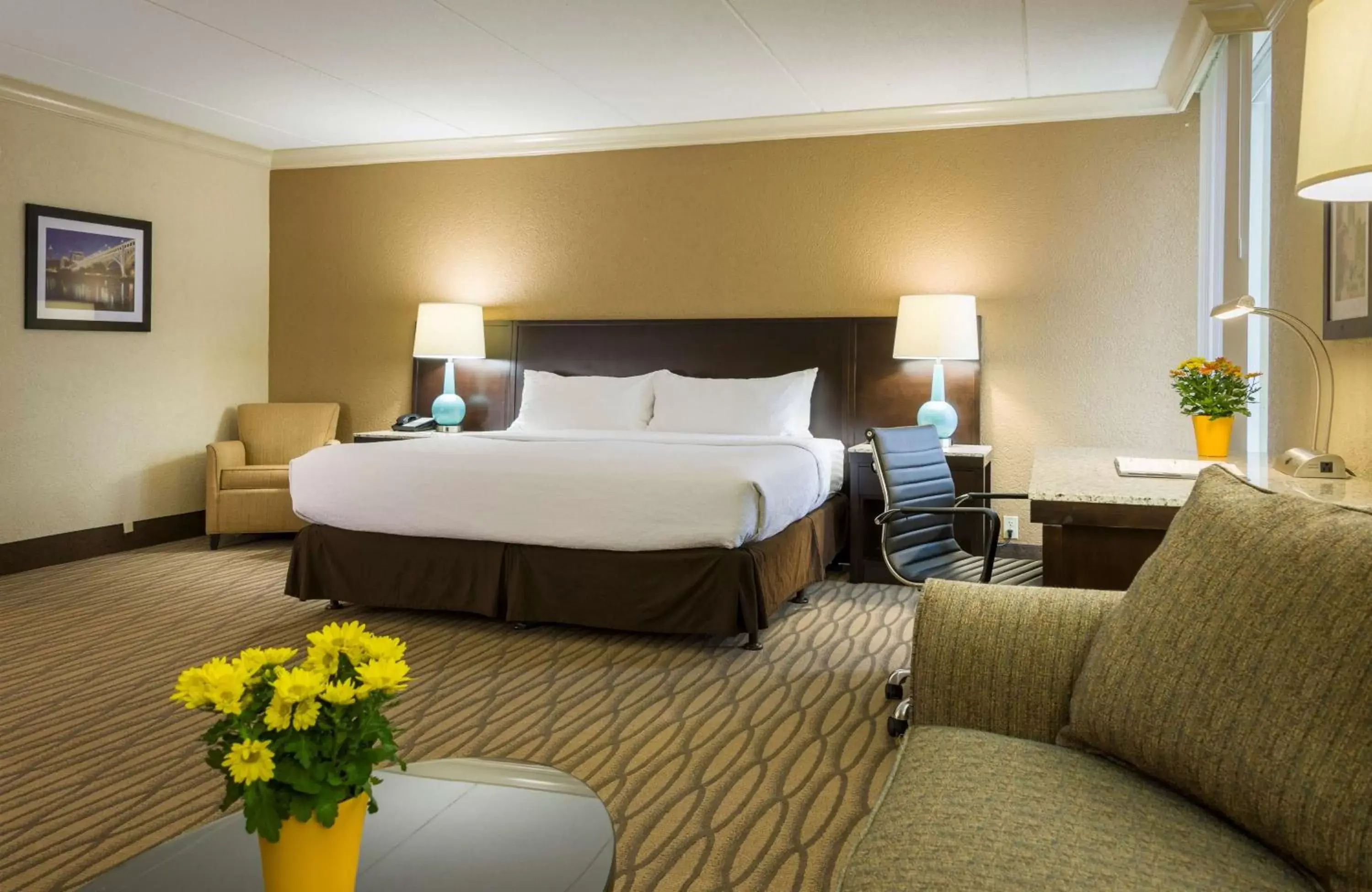 Bed in Best Western Plus Strongsville Cleveland