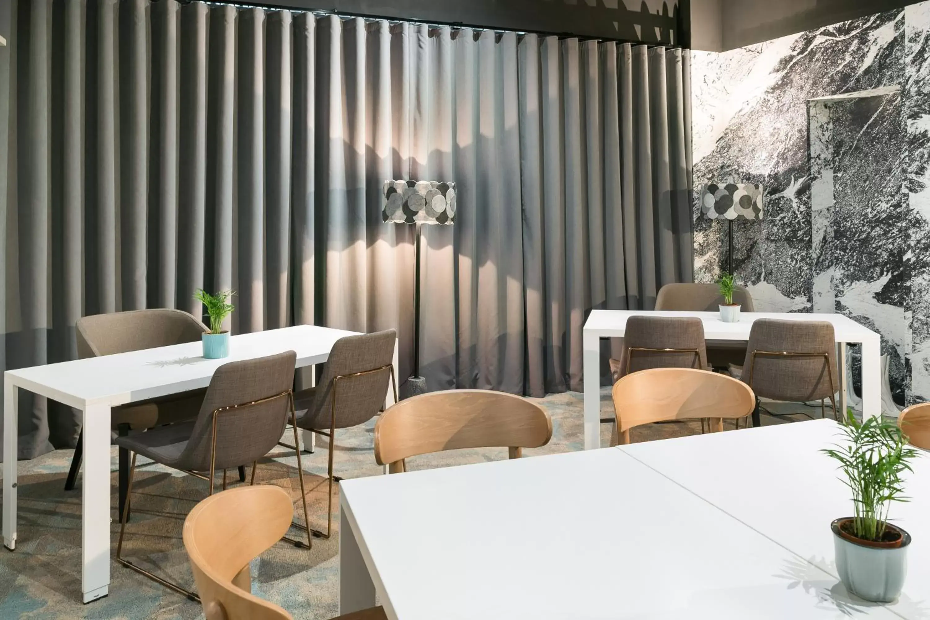 Meeting/conference room, Restaurant/Places to Eat in Hotel Kaijoo by HappyCulture