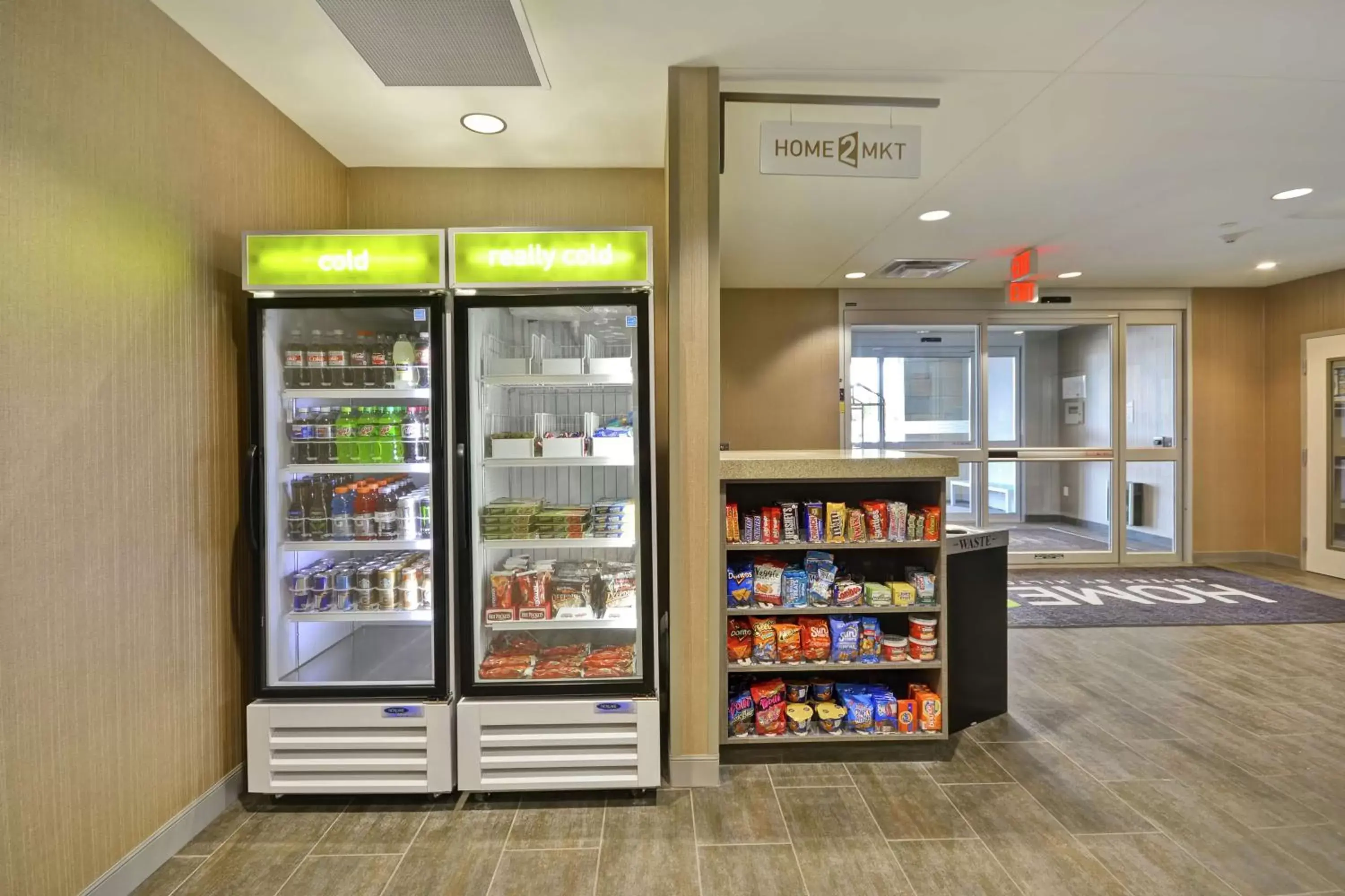 Dining area, Supermarket/Shops in Home2 Suites By Hilton Plymouth Minneapolis