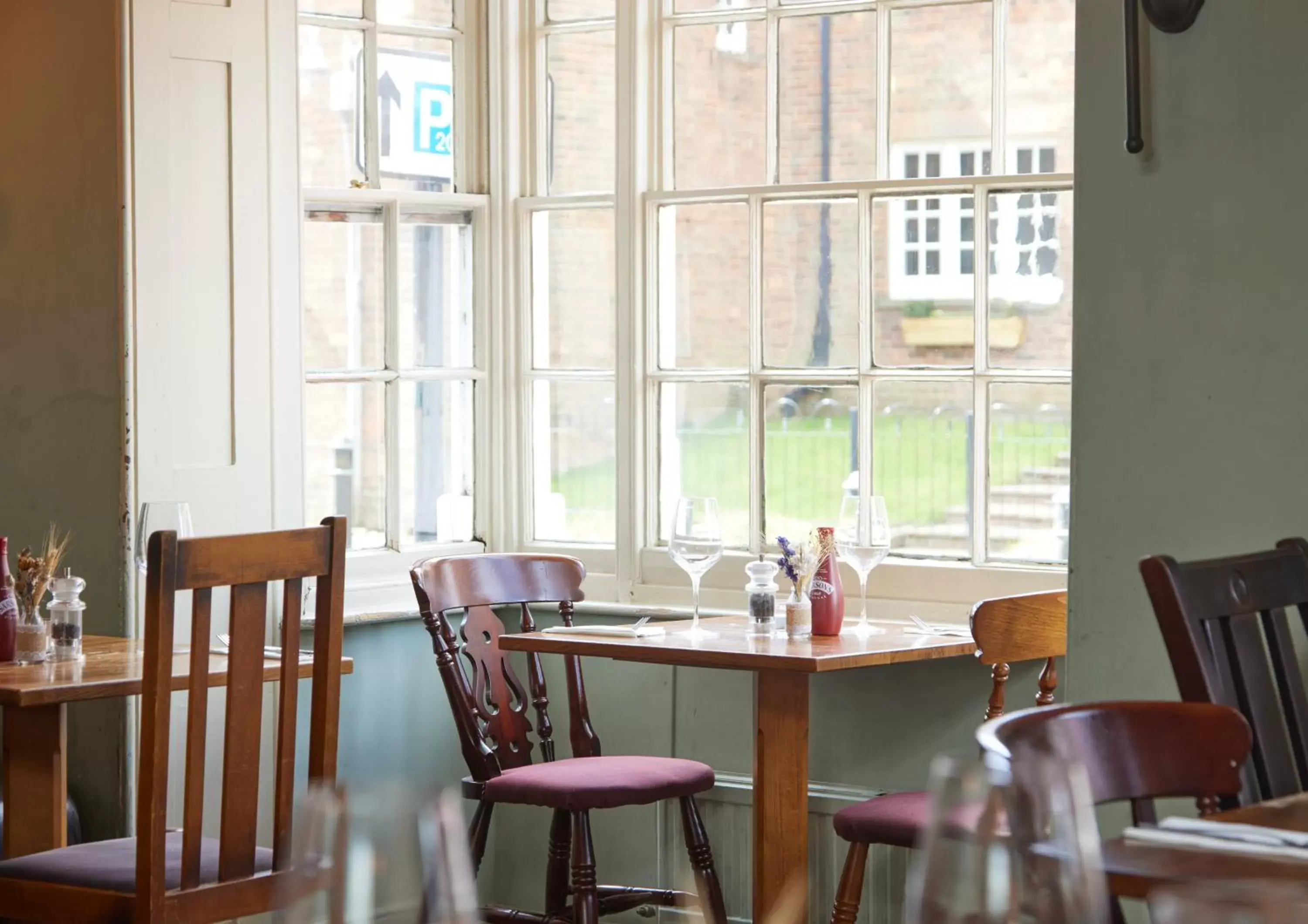 Restaurant/places to eat, Dining Area in The Bell Hotel Woburn By Greene King Inns