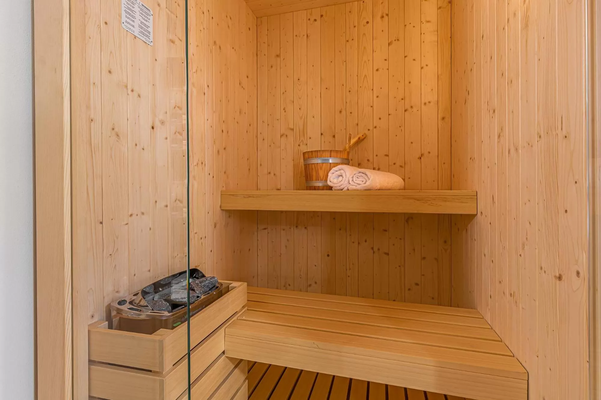 Sauna in Hotel Mon Émile