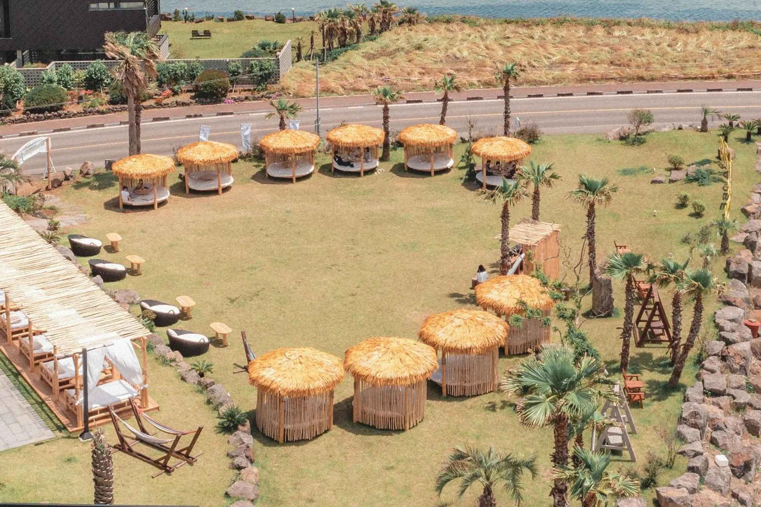 Property building in Attirance Pool Villa & Hotel