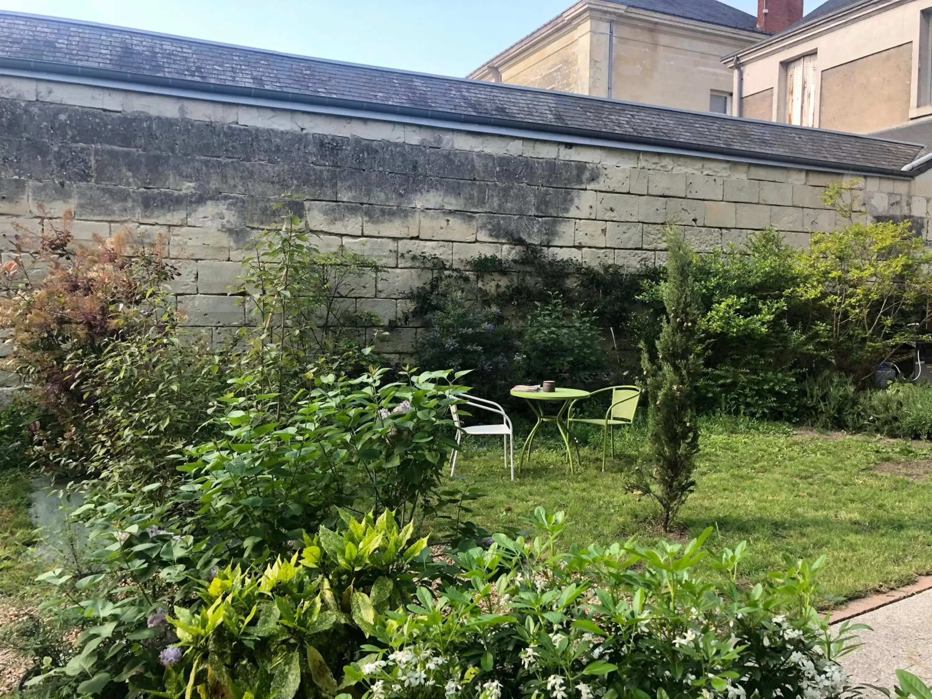 Garden, Property Building in A la Fleur de Lys