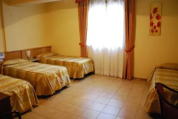 Photo of the whole room, Bed in Hotel Tre Torri