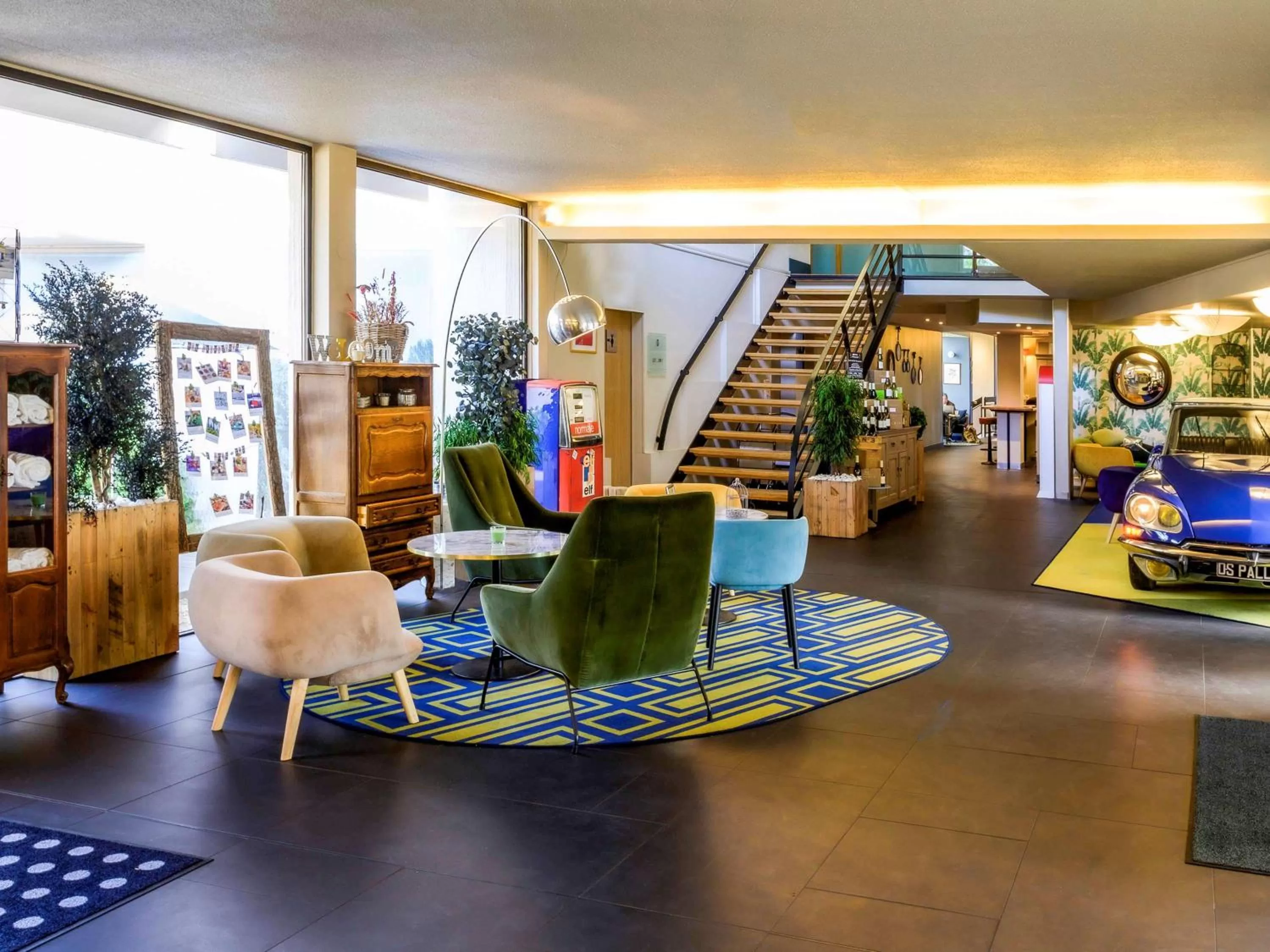 Property building in Novotel Orléans Chemins De Sologne Demeures De Campagne