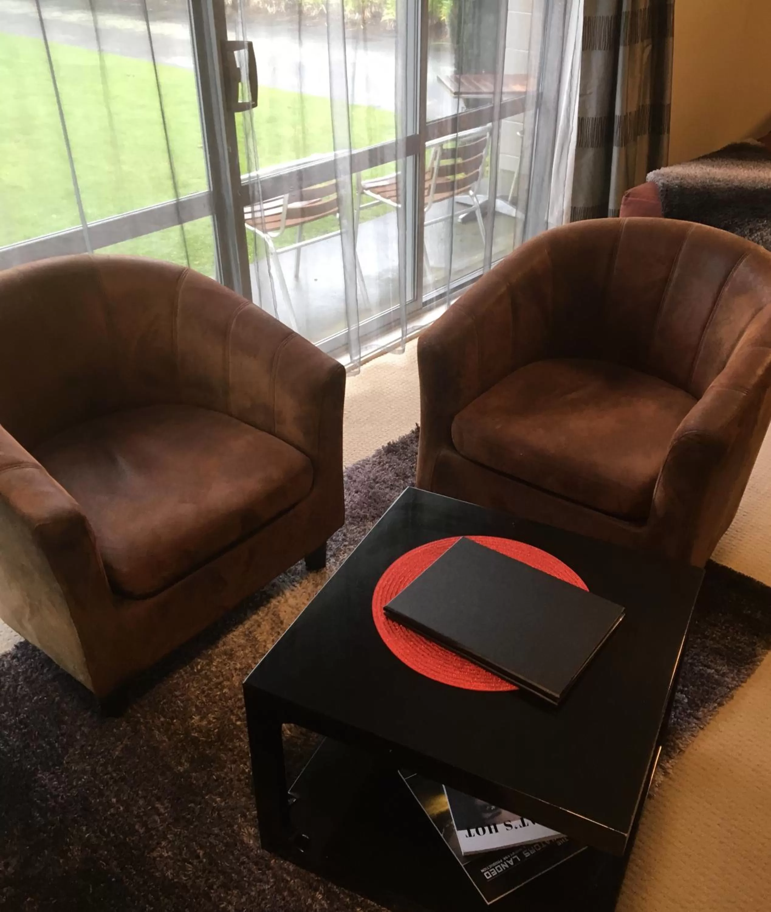 Seating area in Aarburg Airport Motel