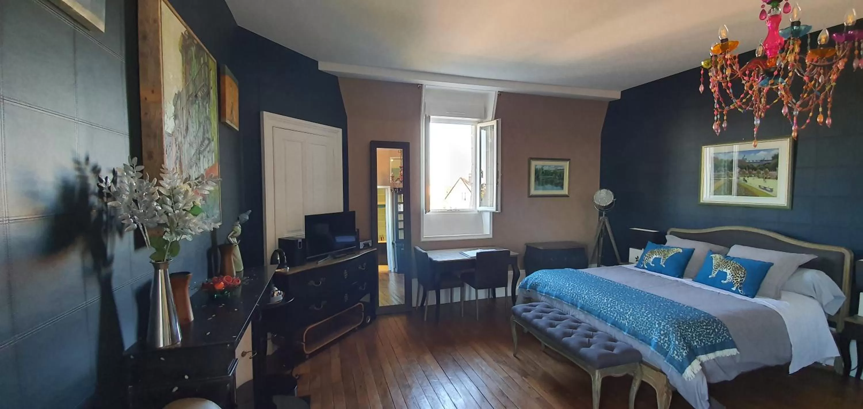 Bed in Villa Primerose