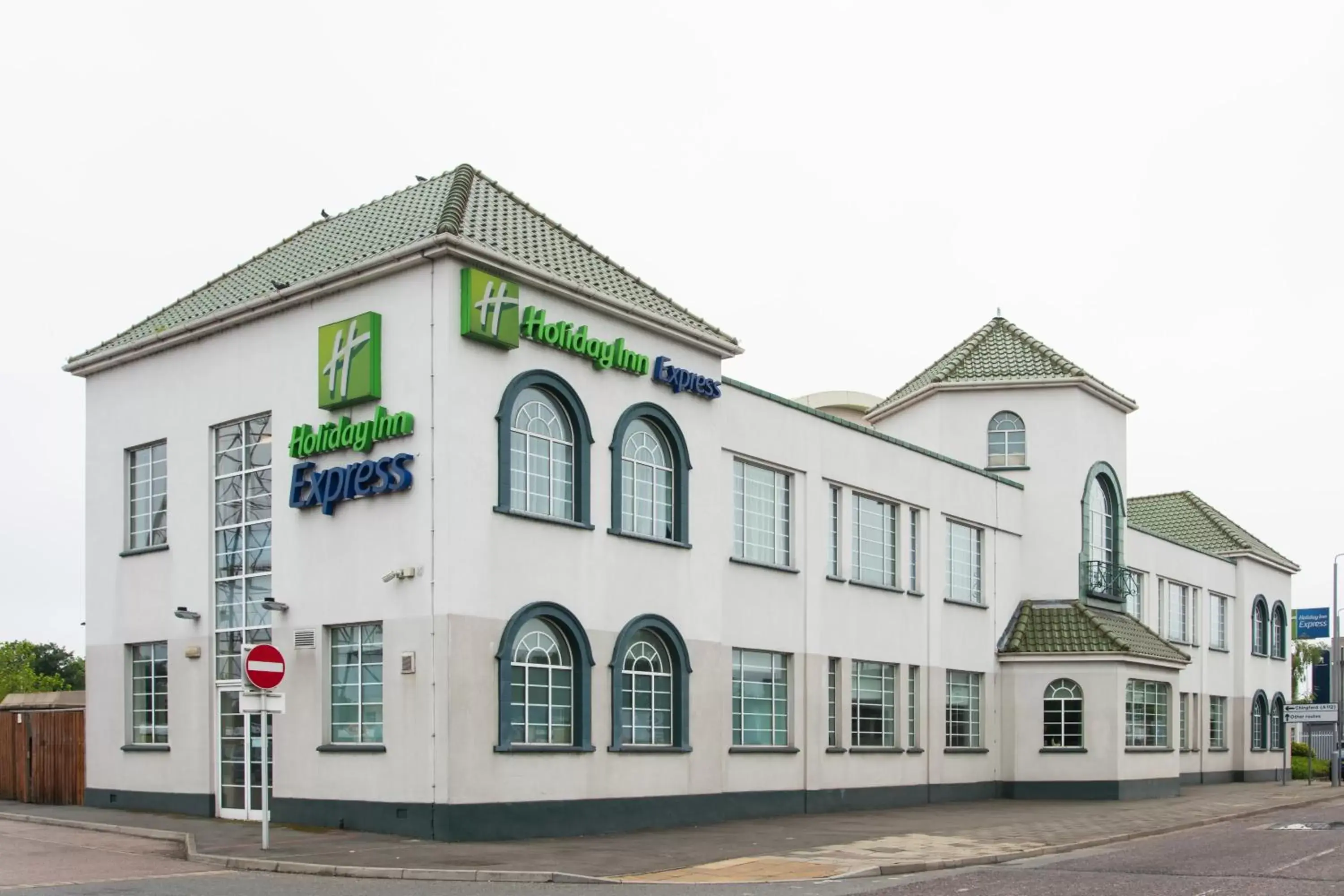Property Building in Holiday Inn Express London Chingford, an IHG Hotel