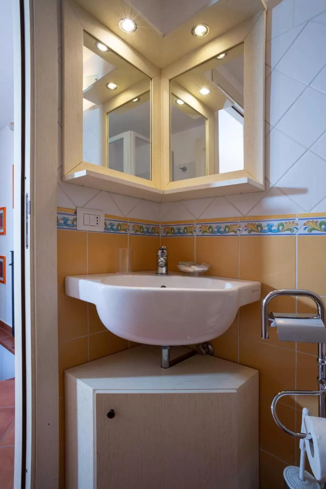 Bathroom in B&B RE TANCREDI