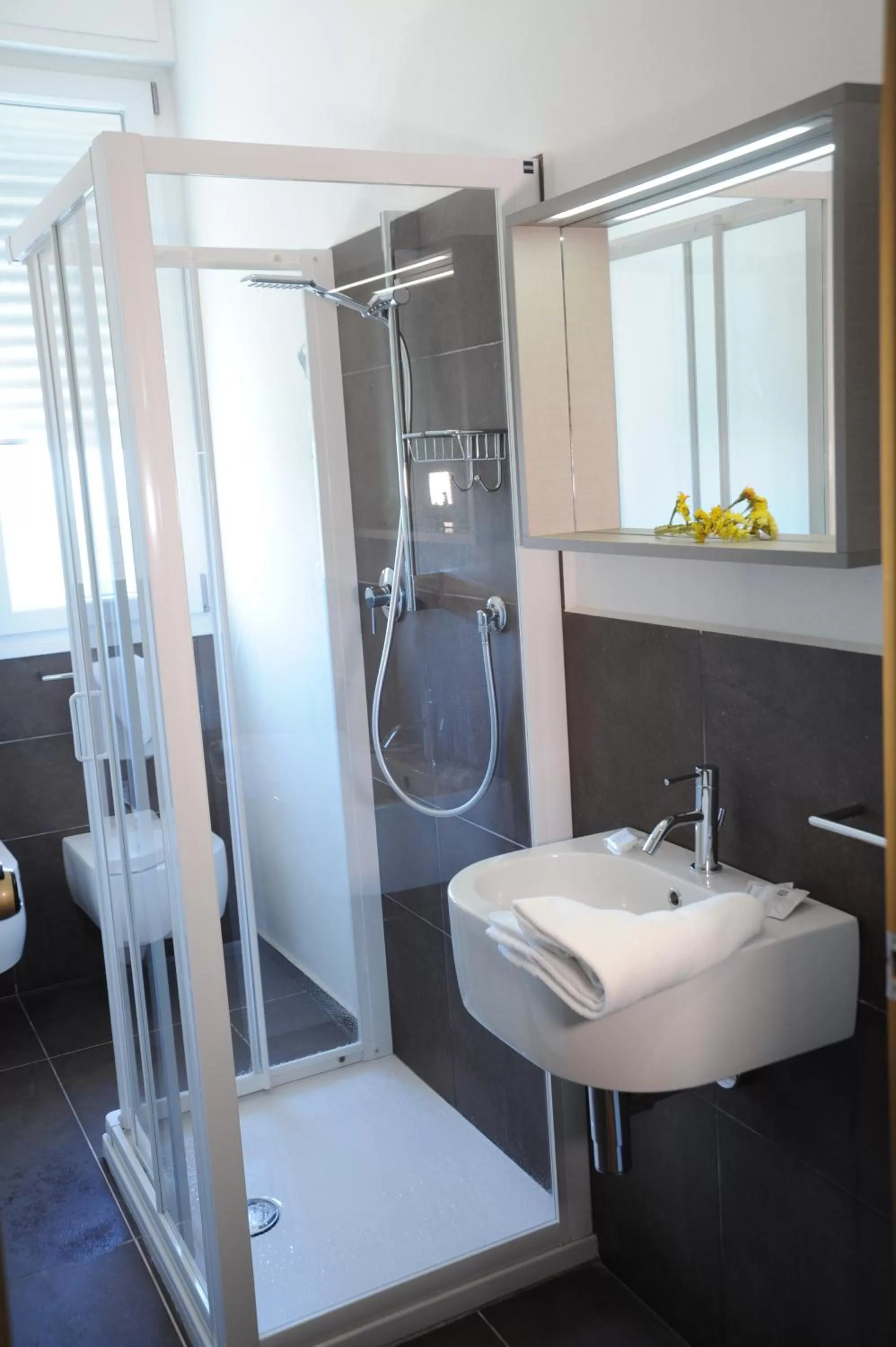 Bathroom in Hotel Astoria