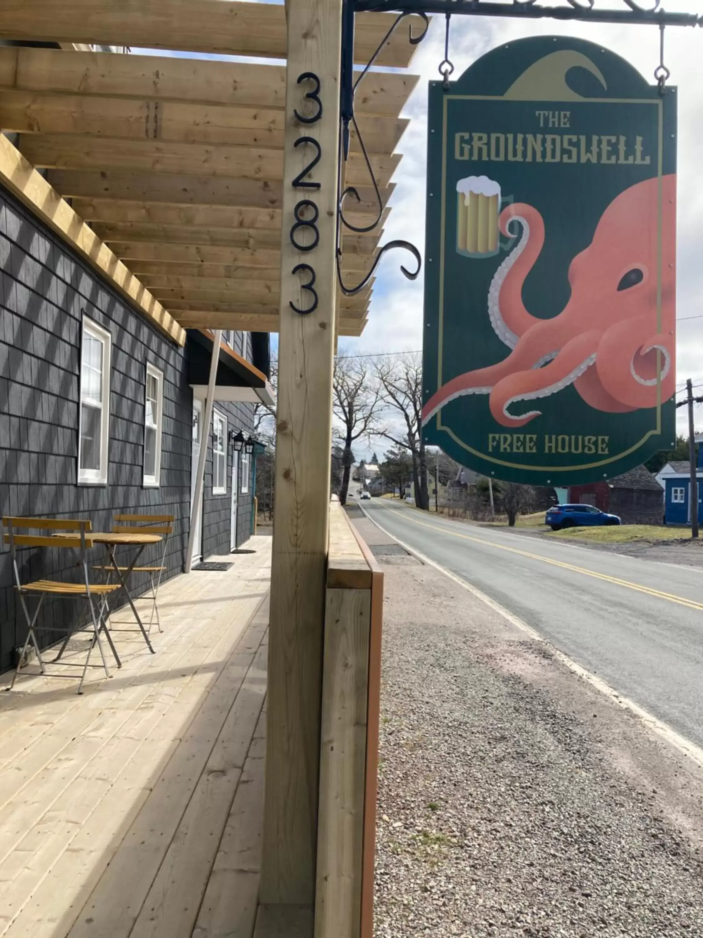 Restaurant/places to eat in Groundswell Pub & Inn